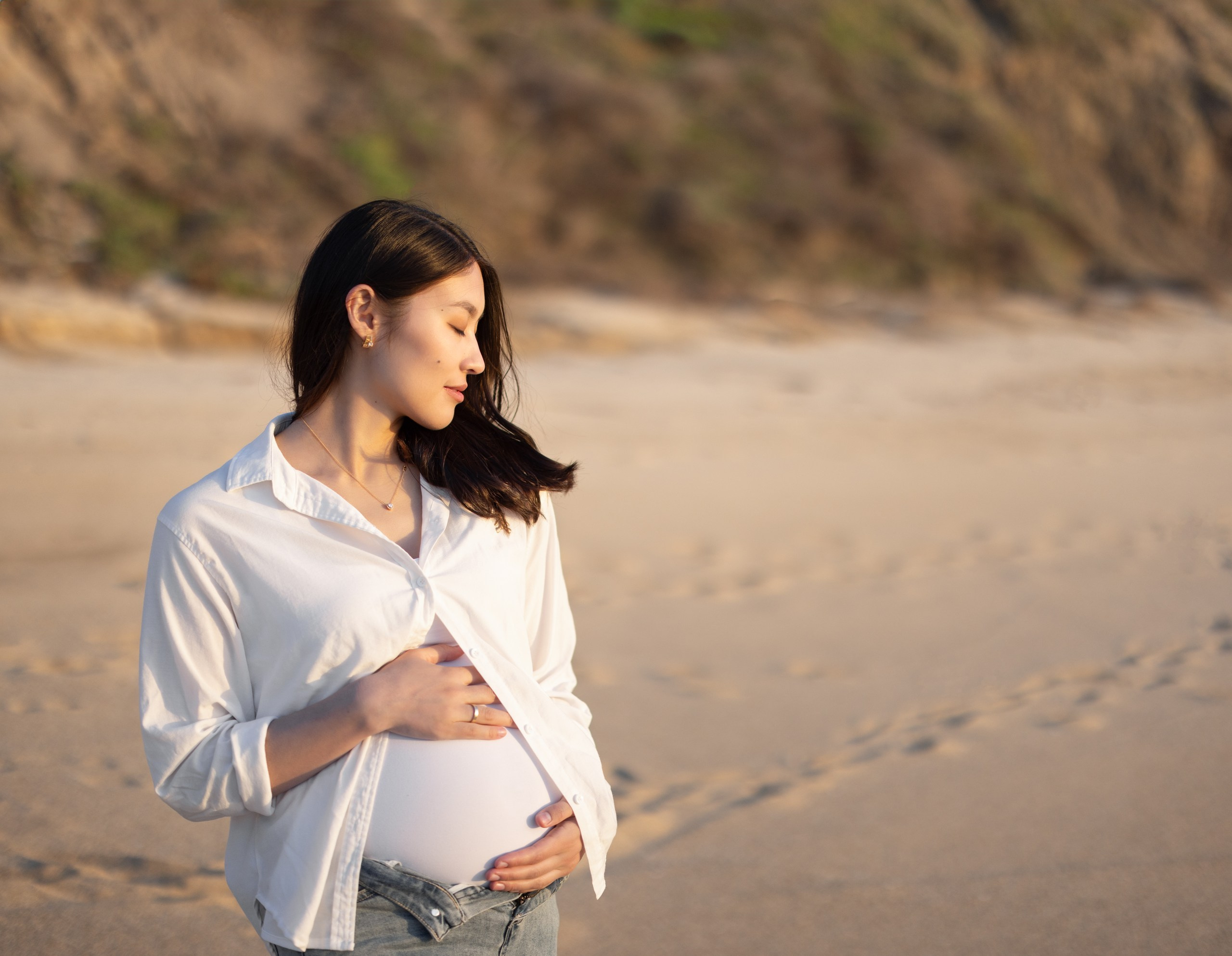 Golden Motherhood. Levantera Photo San Francisco Bay Area Photographer Natalia