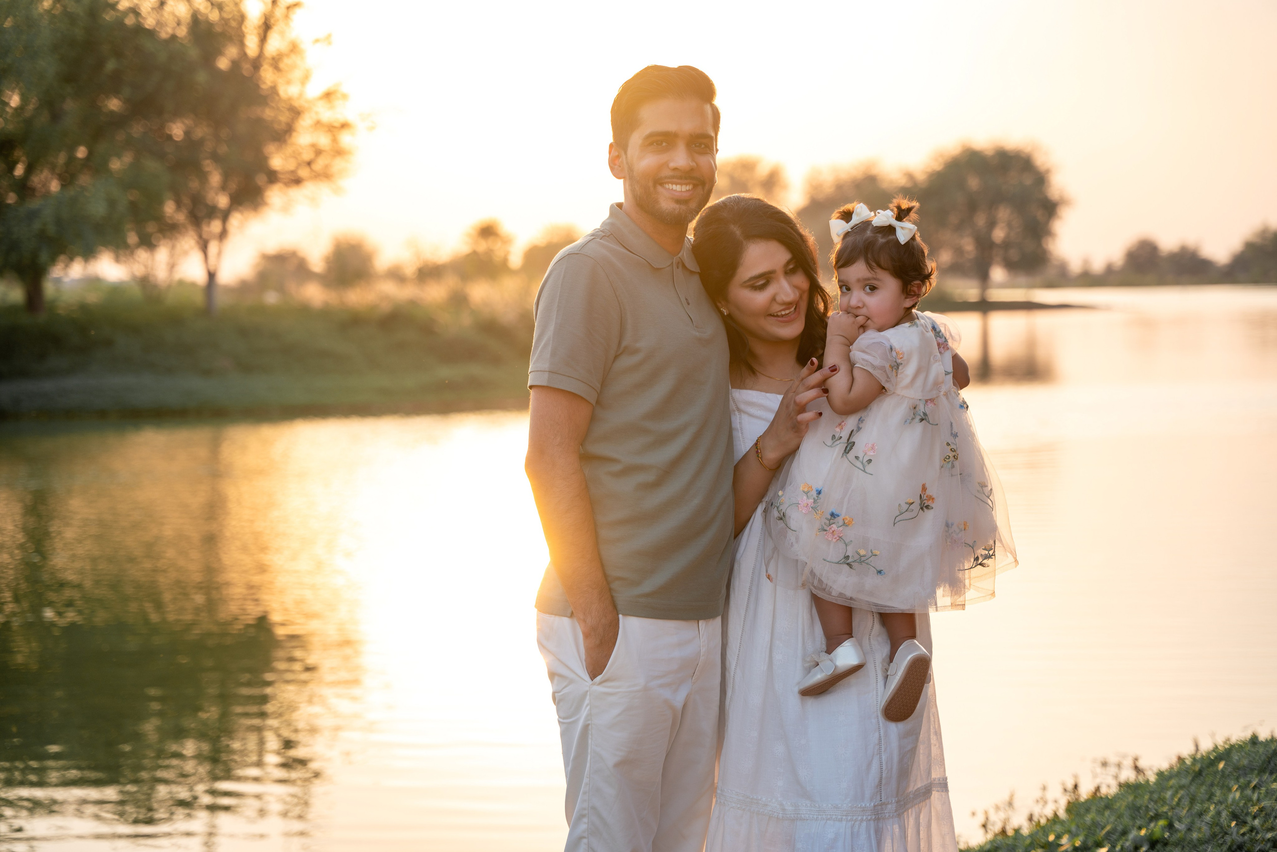 Cake smash and happy time. Angela Iakovleva — Family Photographer in Dubai