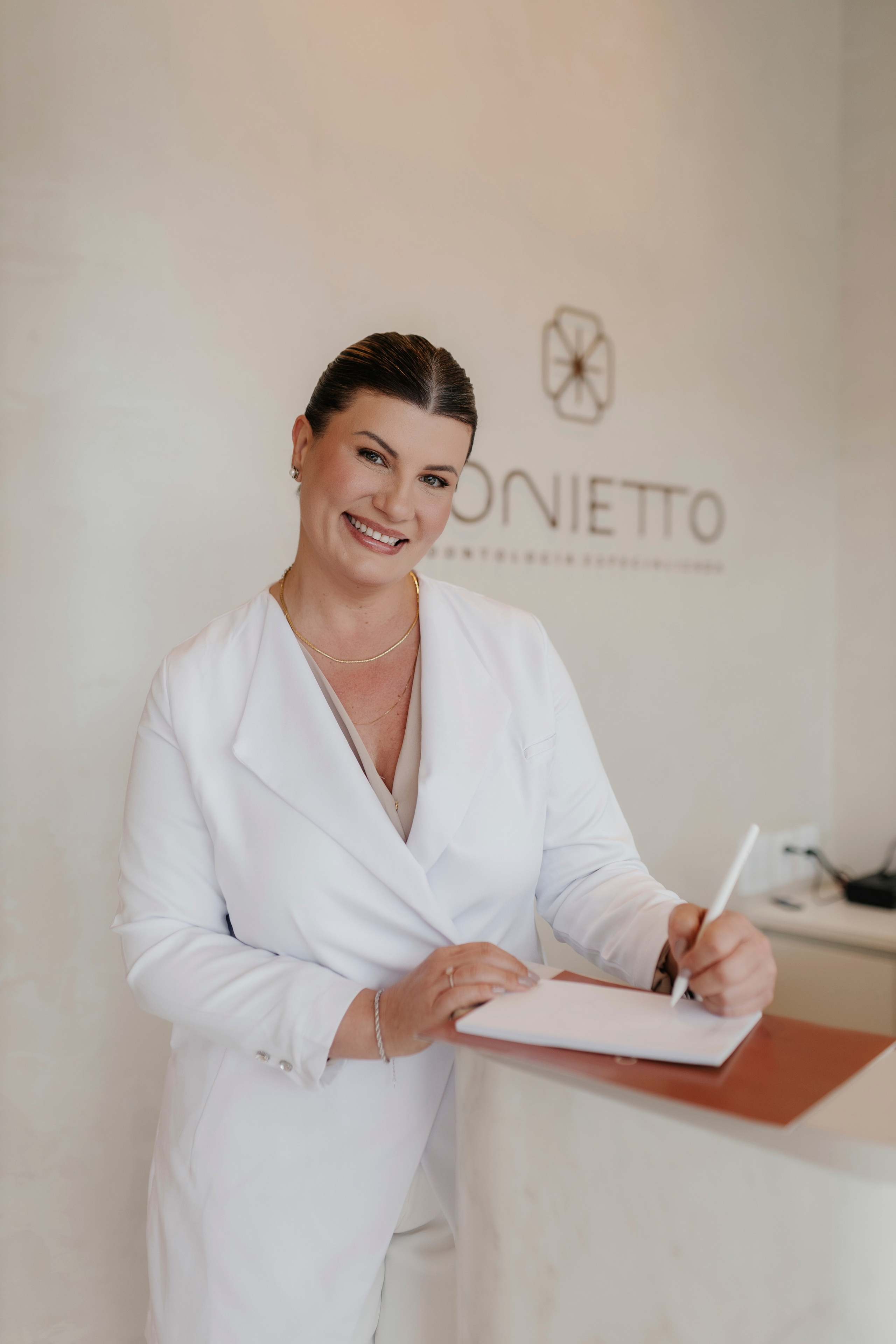 Dra. Adele & Dra. Aline | Dentistas. Coraafotografia.com