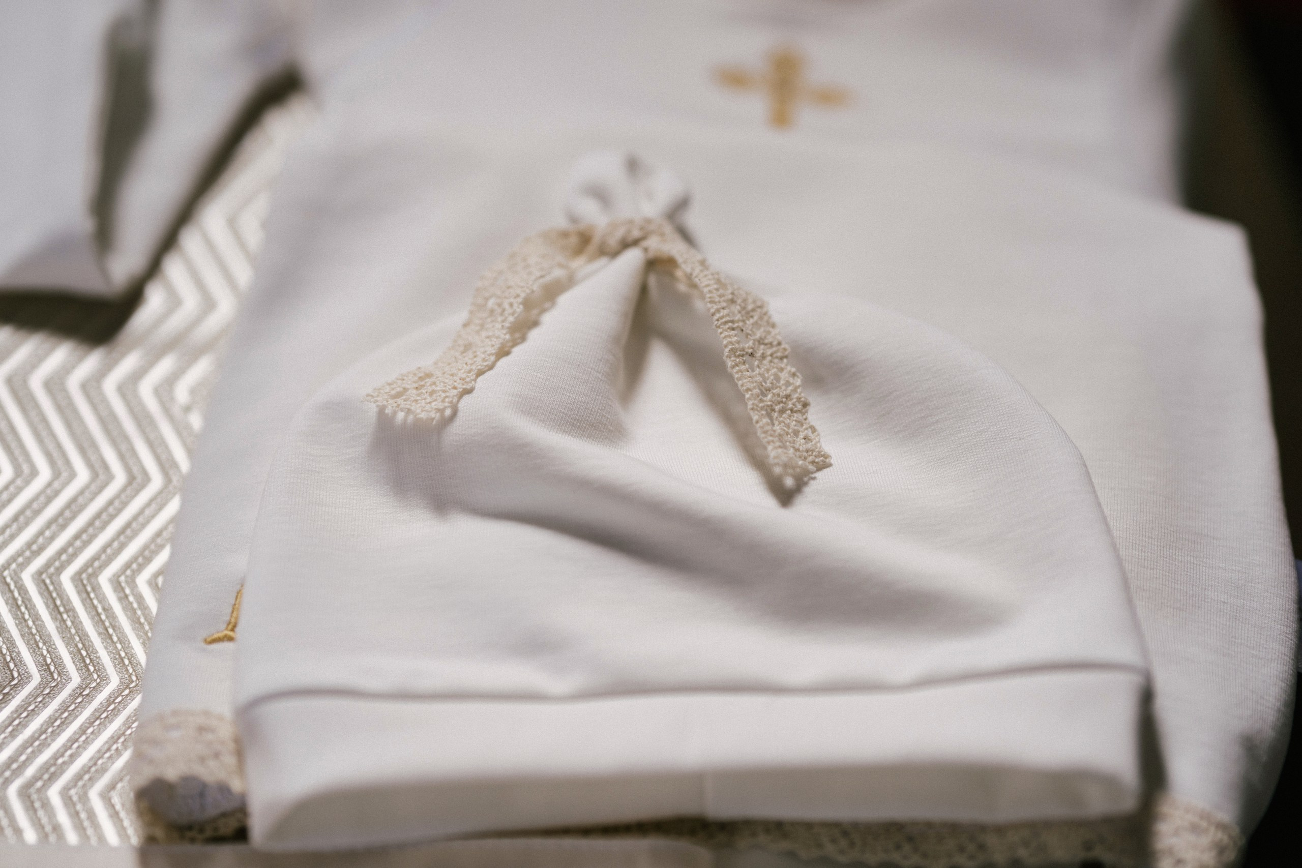 botez Luca Nectarie 22 februarie 2026 fotograf profesionist	•	fotograf botez Botoșani Luca Nectarie biserică	•	părinți Răzvan și Ramona botez copil emoții familie	•	nași Marin și Rodica botez copil fotografie profesională	•	detalii botez lumânare cristelniță biserică România	•	copil Luca Nectarie în brațe la botez moment emoționant	•	familie fericită la botez copil fotograf Alin Chirilă	•	fotografie botez naturală lumină caldă biserică	•	portret copil botez Luca Nectarie fotograf profesionist	•	momente autentice botez România familie și nași	•	slujbă botez copil imagini emoționante biserică	•	fotograf botez Iași și Botoșani Alin Chirilă - nunta--fotograf-profesionist-botosani  - fotografie-nunta-romantica - imagini-nunta-in-natura-alin-chirila-fotograf  - fotografii-cuplu-indragostit-nunta-botosani  - sedinta-foto-miri-andrei-iustina-alinofotostudio  - amintiri-din-nunta-realizate-de-fotograf-profesionist  - povestea-nuntii-andrei-si-iustina-in-imagini-alinofotostudio-fotograf evenimente- evenimente Botoșani -fotograf Suceava - fotograf Iași- servicii foto. servicii foto Botoșani. servicii foto video Botoșani. otograf-nunta-botosani-fotograf nunta. fotograf evenimente. fotograf nunta Botoșani. Alin chirila. Alin chirila fotograf. Alinofotostudio.- servicii foto. servicii foto Botoșani. servicii foto video Botoșani. fotograf nunta. fotograf evenimente. fotograf nunta Botoșani. Alin chirila. Alin chirila fotograf. Alinofotostudio.fotograf stare civilă,poze stare civilă,album foto stare civilă,servicii foto suceava,fotograf evenimente suceava,fotograf nuntă suceava,poze cununie civilă,ședință foto stare civilă,sesiune foto suceava,fotograf profesionist suceava,fotograf botosani,stare civila botosani,alinofotostudio,alin chirila fotograf.servicii foto. servicii foto Botoșani. servicii foto video Botoșani. fotograf nunta. fotograf evenimente. fotograf nunta Botoșani. Alin chirila. Alin chirila fotograf. Alinofotostudio.fotograf stare civilă,poze stare civilă,album foto stare civilă,servicii foto suceava,fotograf evenimente suceava,fotograf nuntă suceava,poze cununie civilă,ședință foto stare civilă,sesiune foto suceava,fotograf profesionist suceava,fotograf botosani,stare civila povestitor prin fotografiebotosani,alinofotostudio,alin chirila fotograf,servicii foto. servicii foto Botoșani. servicii foto video Botoșani. fotograf nunta. fotograf evenimente. fotograf nunta Botoșani. Alin chirila. Alin chirila fotograf. Alinofotostudio.fotograf stare civilă,poze stare civilă,album foto stare civilă,servicii foto suceava,fotograf evenimente suceava,fotograf nuntă suceava,poze cununie civilă,ședință foto stare civilă,sesiune foto suceava,fotograf profesionist suceava,fotograf botosani,stare civila botosani,alinofotostudio,alin chirila fotograf,cununie religioasă botoșani,andreea și neculai,capela militară botoșani,foto conacul zăicești,fotograf nuntă botoșani,fotograf cununie religioasă,foto evenimente botoșani,poze cununie capela militară,ședință foto zăicești,fotograf profesionist botoșaniMire și mireasă – Sergiu & Liliana – ziua nunții, 2024  - Emoții în ziua nunții – Sergiu și Liliana  - Dansul mirilor – fotografie artistică nuntă 2024  - Sedinta foto romantică în natură – Sergiu & Liliana  - Rochia de mireasă și detalii de nuntă elegan-Album de cununie civilă Florin și Anda – Fotografii profesionale realizate de Alin Chirilă în Botoșani -fotograf prin fotografie-Ședință foto Trash the Dress pe muntele Rarău cu Iulian și Iuliana – fotografie de cuplu, natură montană, emoție autentică surprinsă de Alin Chirilă, povestitor prin fotografie.- "Iulian și Iuliana pe crestele Rarăului – fotografie Trash the Dress în natură"  - "Cuplu îmbrățișat la apus pe muntele Rarău – ședință foto după nuntă"  - "Rochie de mireasă în vânt pe munte – Trash the Dress Rarău-1. Iulian și Iuliana pe muntele Rarău – ședință foto Trash the Dress în natură, cu peisaj montan spectaculos  2. Cuplu în îmbrățișare pe Rarău – emoție autentică surprinsă după nuntă  3. Rochie de mireasă în bătaia vântului – fotografie artistică Trash the Dress în munți  4. Mire și mireasă privind spre orizont – dragoste și libertate pe muntele Rarău  5. Iuliana zâmbind în rochia de mireasă – portret în natură, Trash the Dress  6. Iulian ținându-și mireasa de mână – ședință foto romantică pe munte  7. Detaliu cu rochia pe stâncă – estetică naturală Trash the Dress Rarău  8. Cuplu în mers pe poteca Rarăului – fotografie simbolică de după nuntă  9. Apus de soare pe Rarău în spatele mirilor – imagine de poveste Trash the Dress  10. Iulian și Iuliana râzând împreună – momente autentice surprinse de Alin Chirilă, povestitor prin fotografie-fotograf-nunta-cerbu-botosan trash-the-dress-botosani Alin Chirilă Fotograf – fotograf de nuntă Botoșani-fotograf nuntă Botoșani-fotograf nuntă Cerbu Botoșani-fotograf profesionist nuntă Botoșani-fotografie de nuntă Botoșani-fotograf evenimente Botoșani-fotograf nuntă Moldova-fotograf trash the dress Botoșani	- fotograf pregătirea mirilor Botoșani	-fotograf ceremonie religioasă nuntă-fotograf petrecere nuntă Botoșani- fotograf nuntă Botoșani pregătirea mirelui- pregătirea mirelui fotografie nuntă Cerbu Botoșani-fotograf nuntă Botoșani pregătirea miresei -mireasă pregătiri nuntă Cerbu Botoșani-fotograf nuntă Botoșani nașii mirilor-ceremonie religioasă nuntă Cerbu Botoșani-fotograf nuntă Botoșani ceremonie religioasă biserică-petrecere nuntă Cerbu Botoșani invitați dans-fotograf nuntă Botoșani petrecere restaurant-ședință foto trash the dress-fotograf trash the dress Botoșani ședință foto după nuntă-Fotograf nuntă Botoșani – galerie foto reală de la evenimente stare civilă Sebi și Claudia Copălău	•	cununie civilă Primăria Copălău Botoșani	•	miri emoționați la starea civilă	•	semnarea actelor cununie civilă	•	fotografii naturale stare civilă Botoșani	•	familie și prieteni la cununie civilă	•	cadre emoționale cununie civilă	•	fotograf profesionist Botoșani eveniment stare civilă Sebi și Claudia la Primăria Copălău Botoșani fotograf evenimente	•	fotograf cununie civilă Copălău Botoșani cadre naturale și emoționale	•	fotograf profesionist Botoșani stare civilă Sebi și Claudia	•	momente autentice cununie civilă Copălău fotograf Alin Chirilă	•	fotografii emoționale stare civilă în județul Botoșani