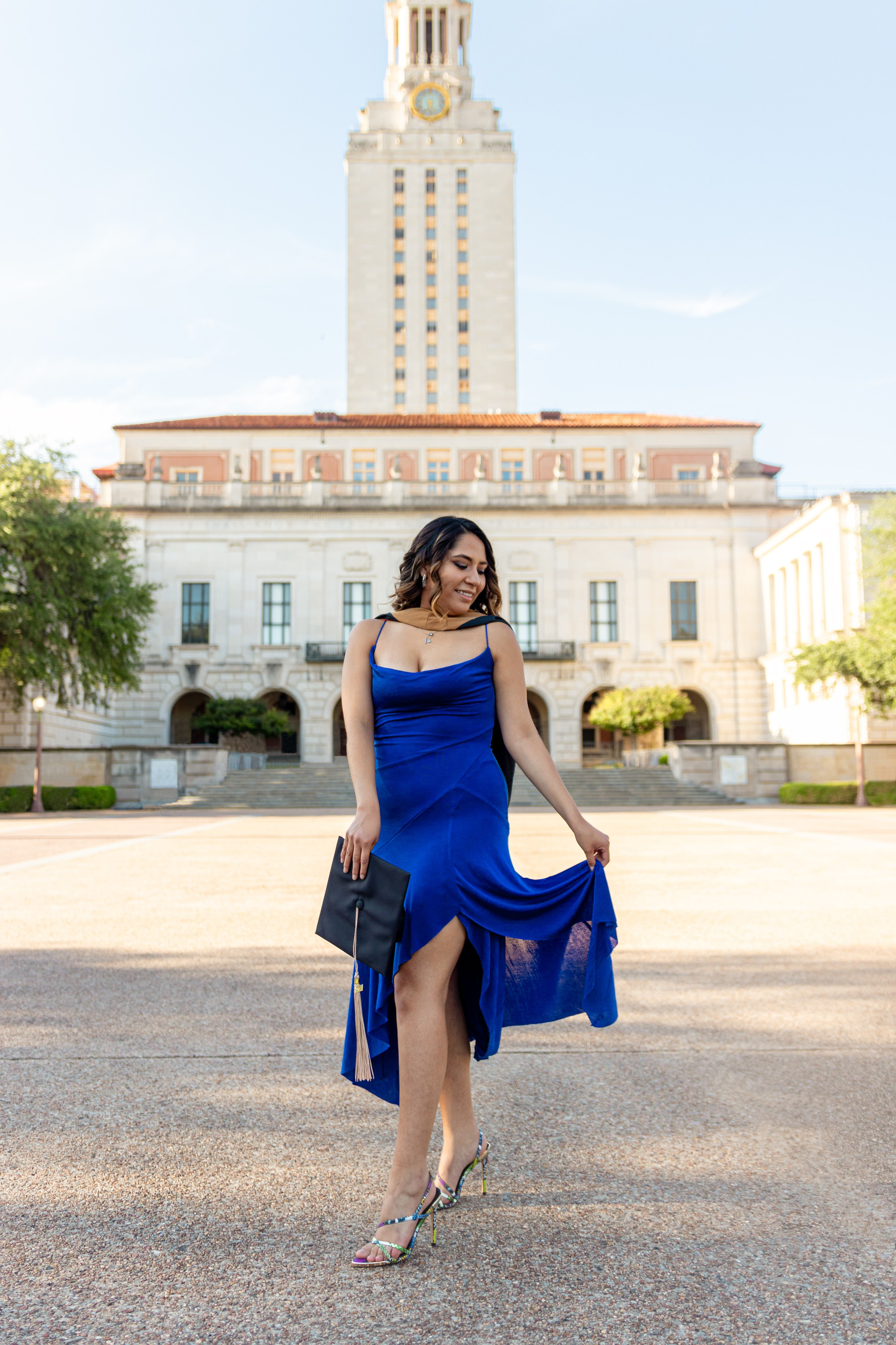 Alexa’s senior photoshoot at the University of Texas Austin