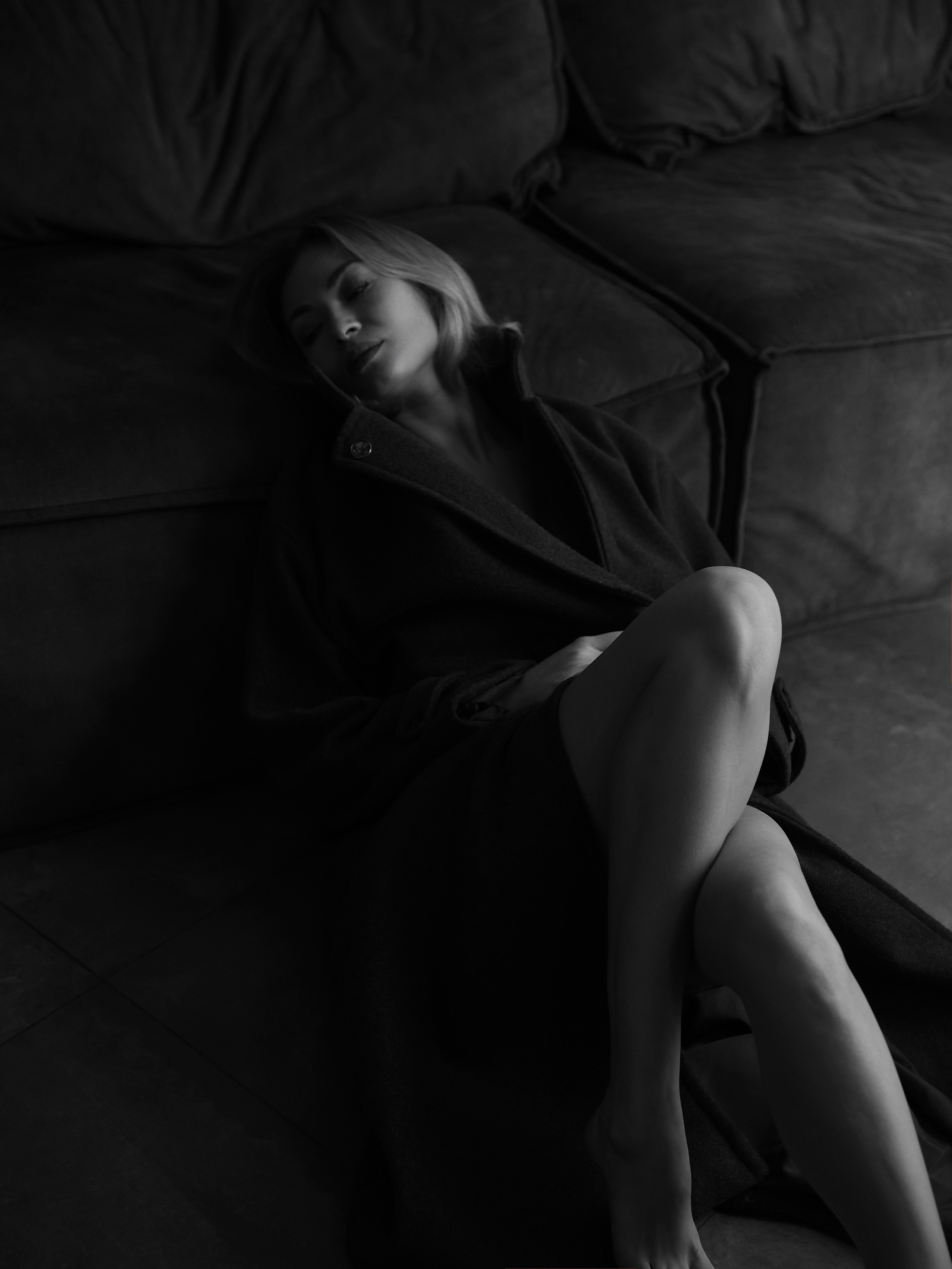 В тенях. Валерия Вартанова. Фотограф