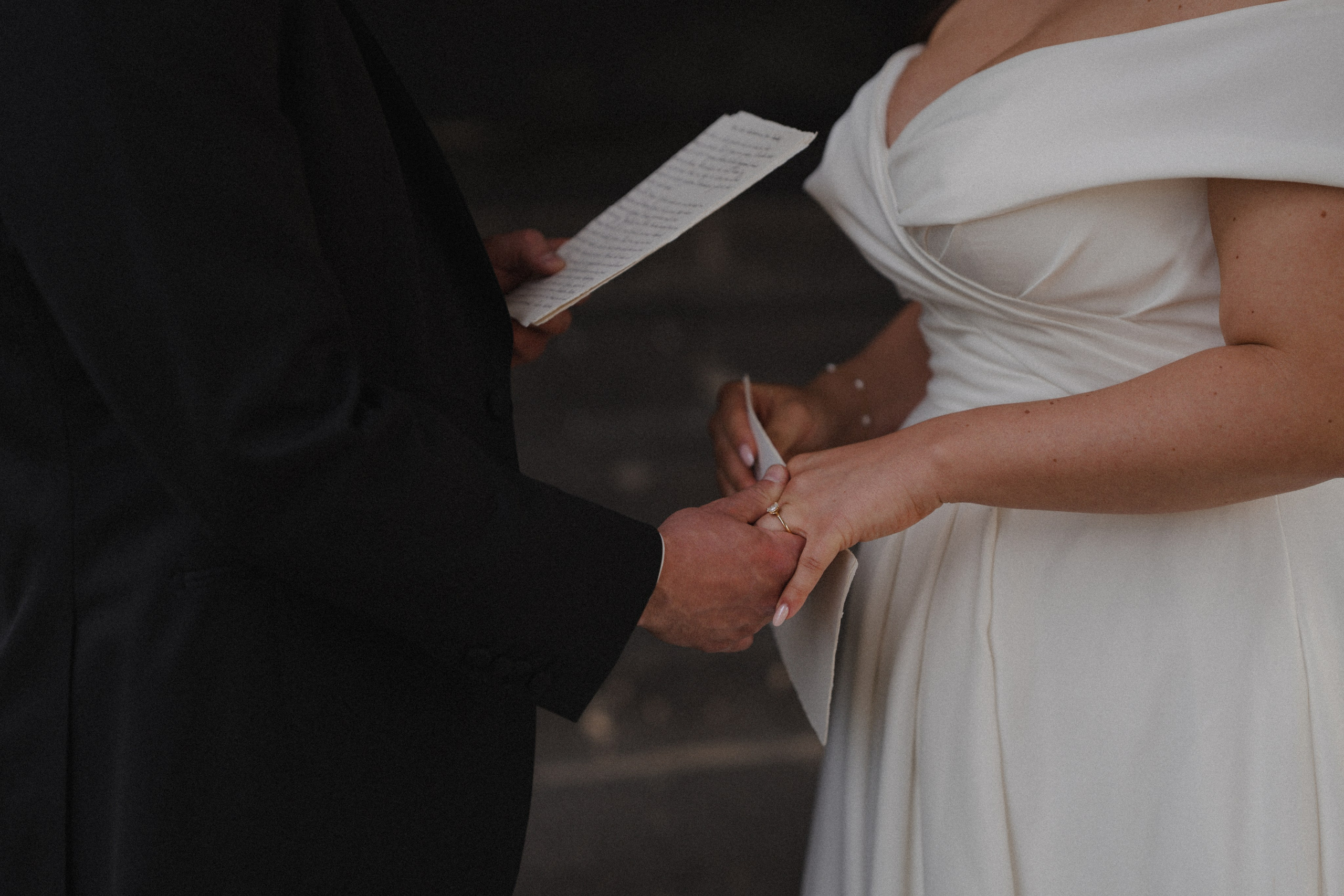 Jessica & Felix I Gesellschaft Harmonie Bochum. Hochzeitsfotografin Bochum | Halyna Reiche Fotografie NRW