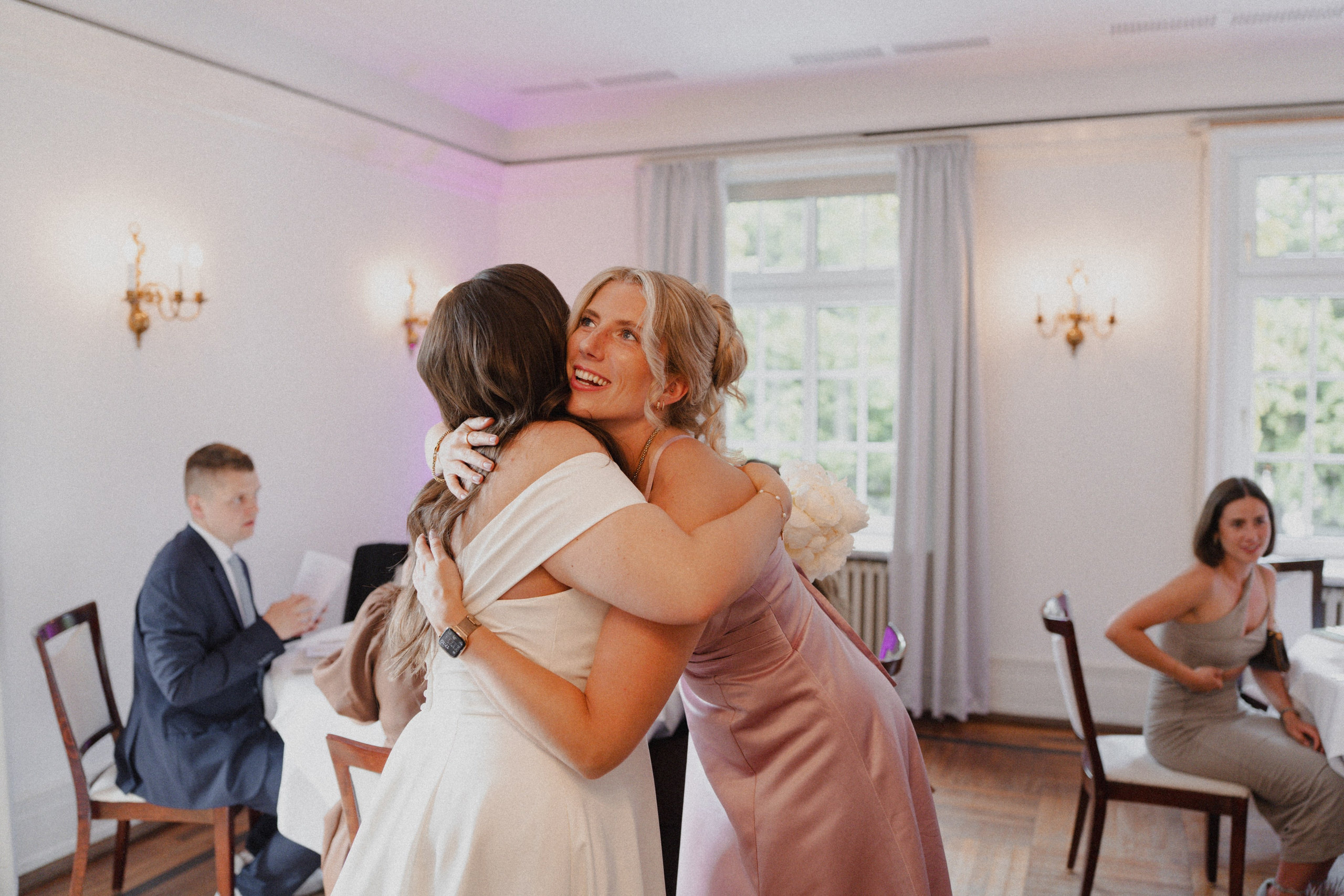 Jessica & Felix I Gesellschaft Harmonie Bochum. Hochzeitsfotografin Bochum | Halyna Reiche Fotografie NRW