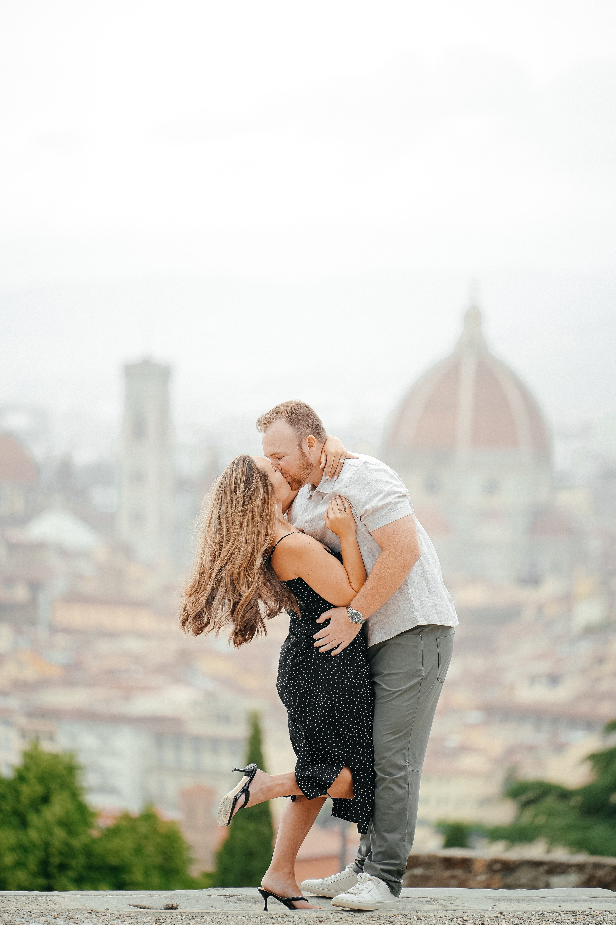 Secret Proposal with Amazing View. Wedding Photographer in Italy