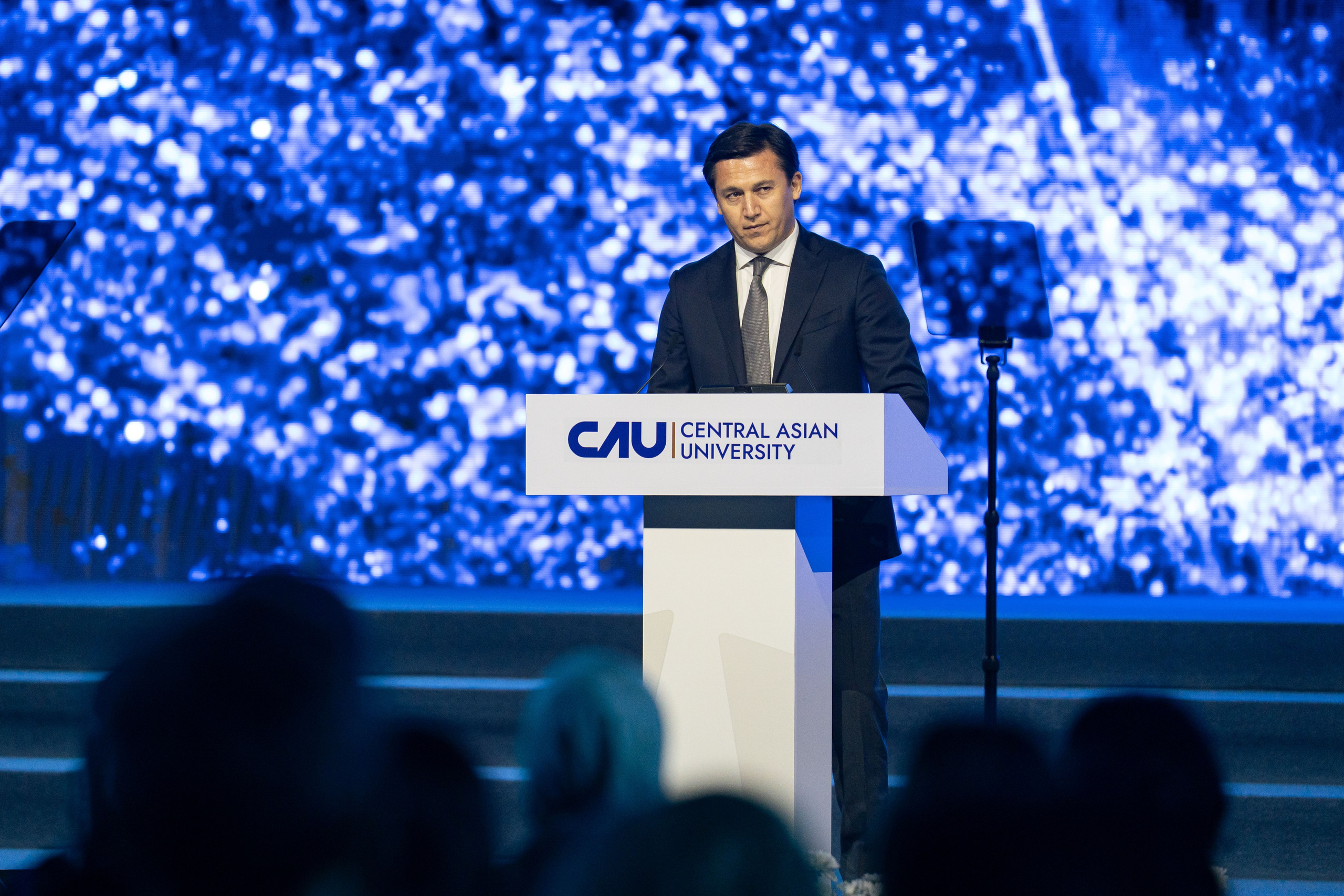 Как Central Asian University провёл одну из самых ярких выпускных церемоний. Георгий Намазов | Фотограф в Ташкенте