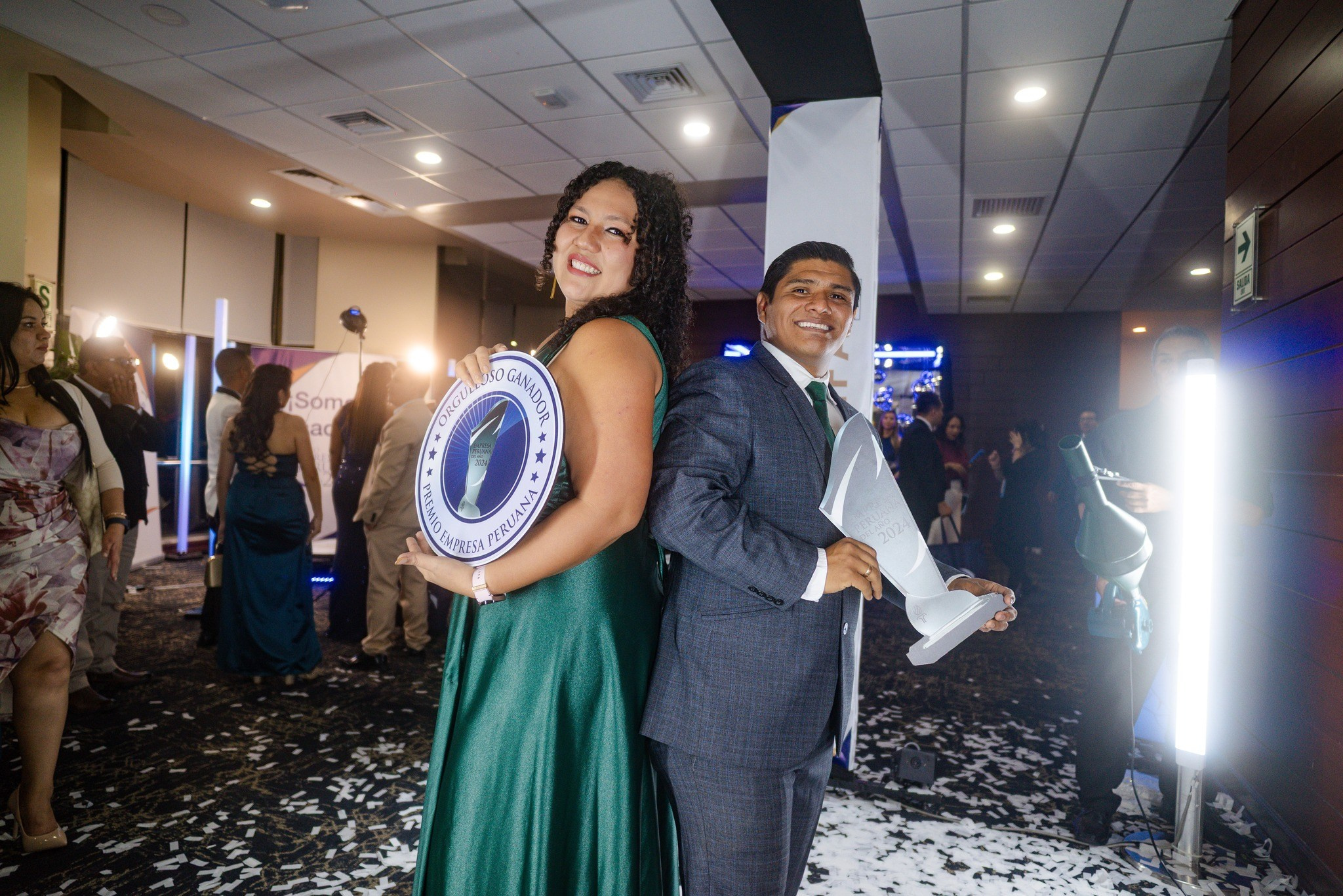 Corporativos. César Sifuentes - Fotógrafo