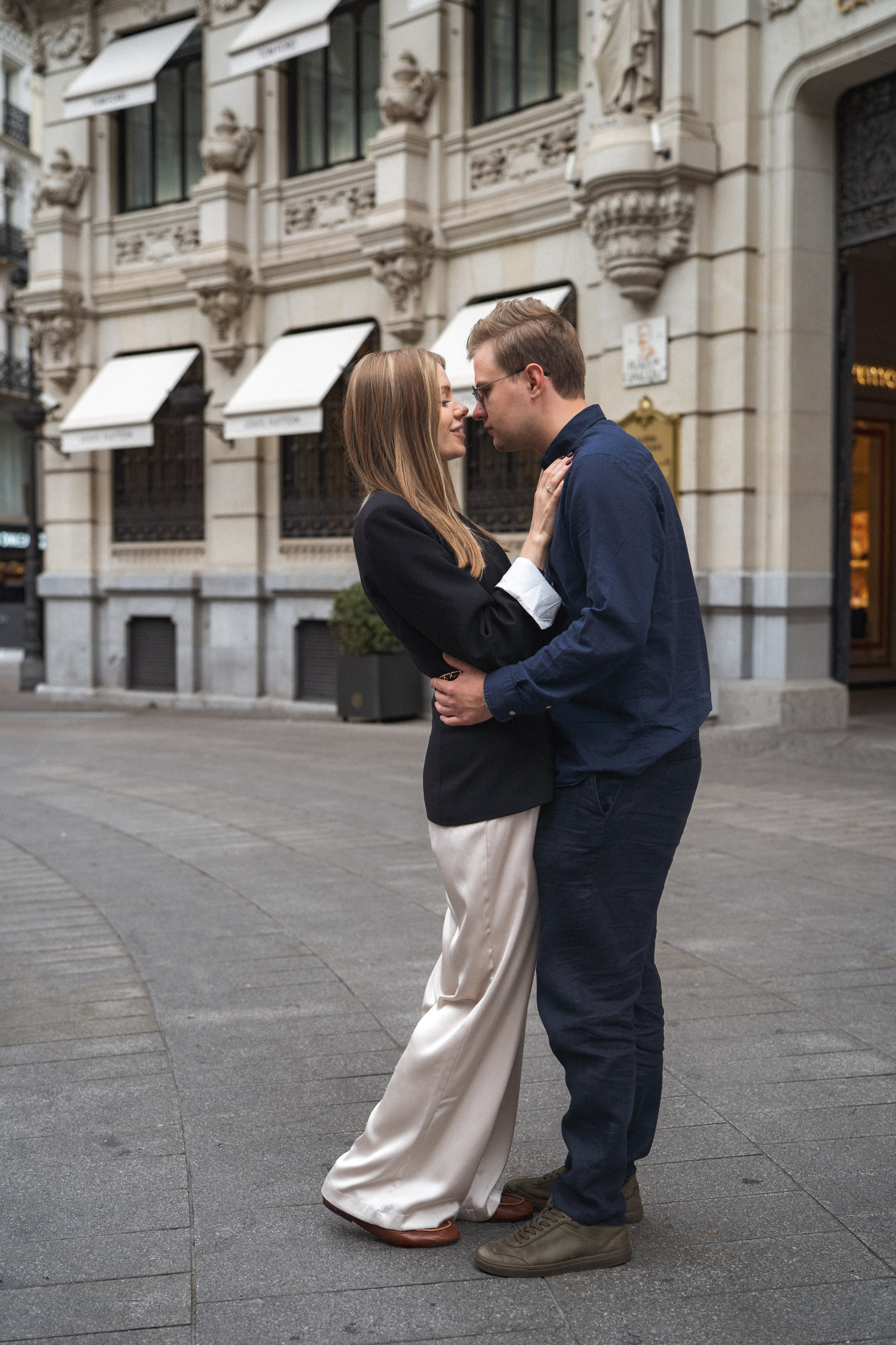 Marriage Proposal in Madrid historic Center. Photographer in Madrid, Spain. Alyona Belyaninova