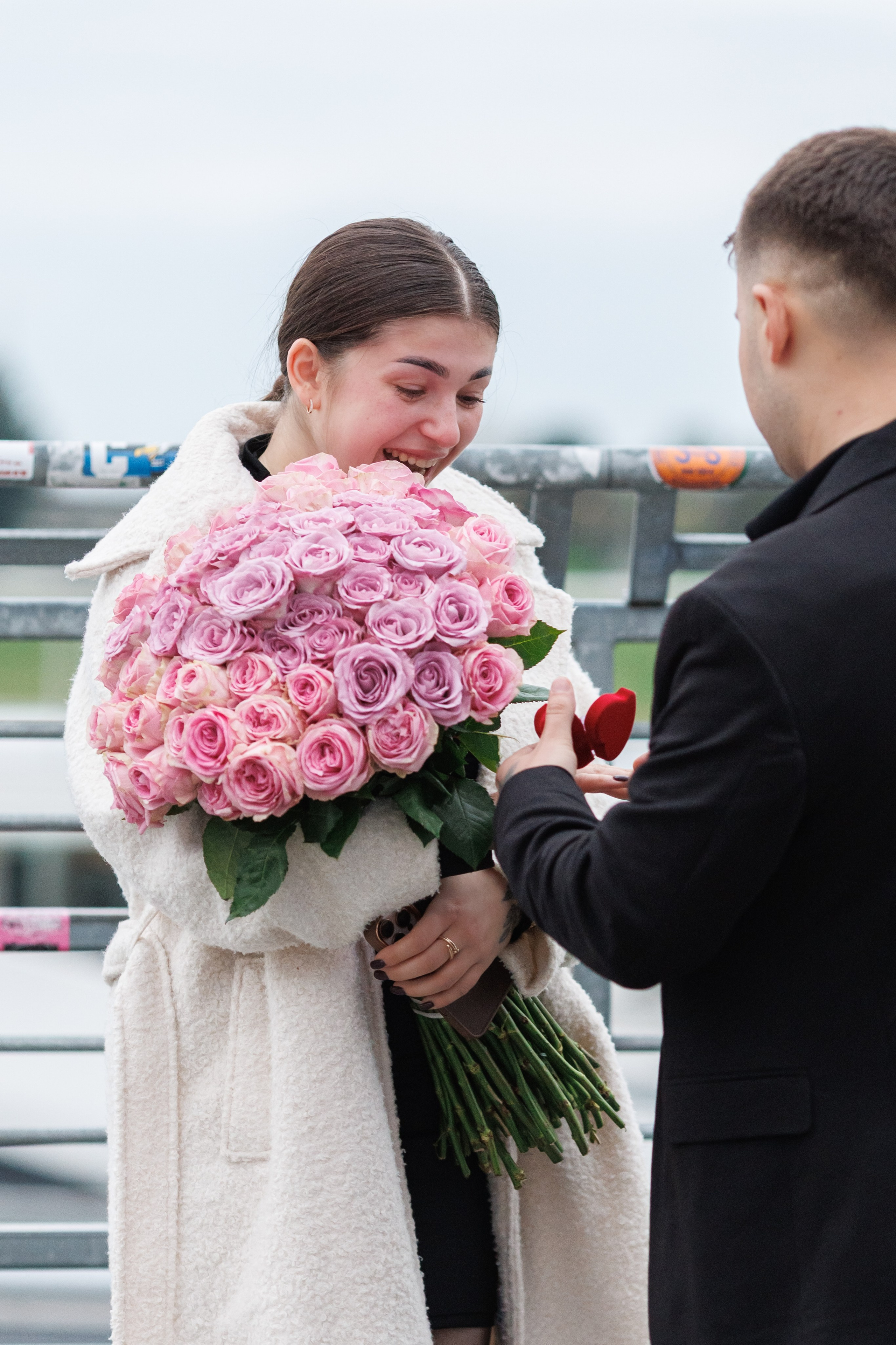 She said 'Yes'. Dienstleistungen