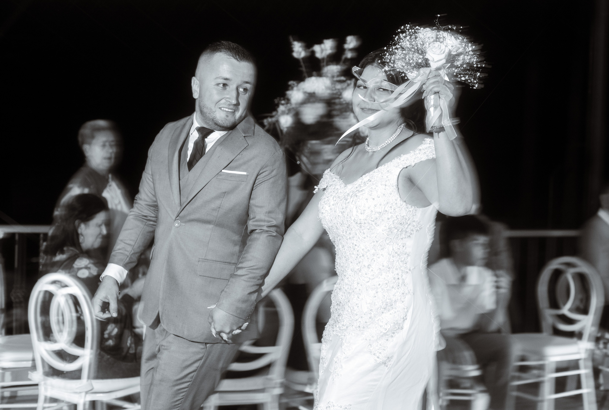 Fotógrafo de bodas en Manzanares Pensilvania Marquetalia y todo Caldas paquetes fotográficos cotización evento reservar fecha pre boda. Fotografía profesional para su evento en Caldas por SERFOTOGRAFÍA