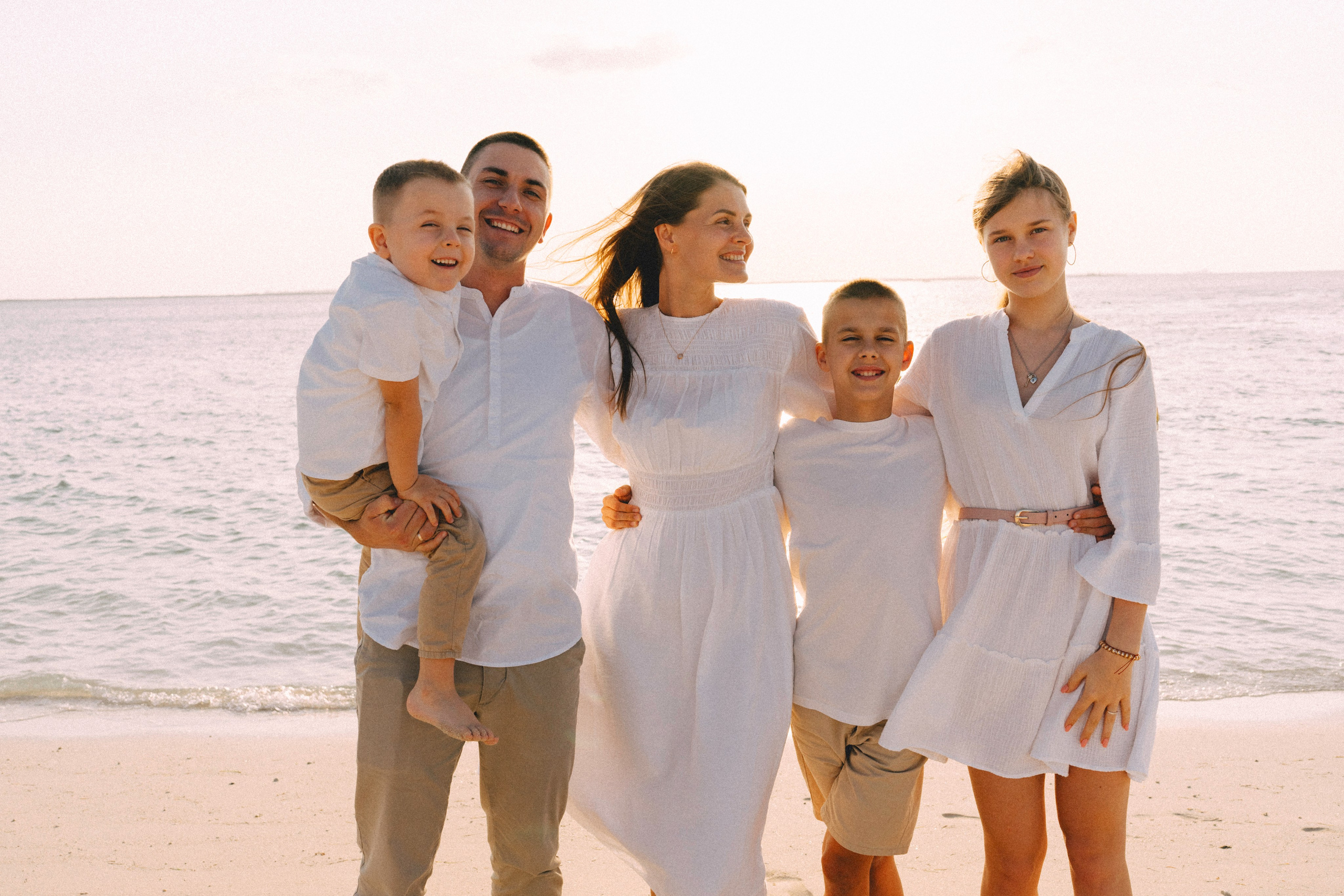 Ksenya’s Family at Hudayriyat island. Professional Photographer Abu Dhabi, Dubai — Yulia Ismoilova | 2025