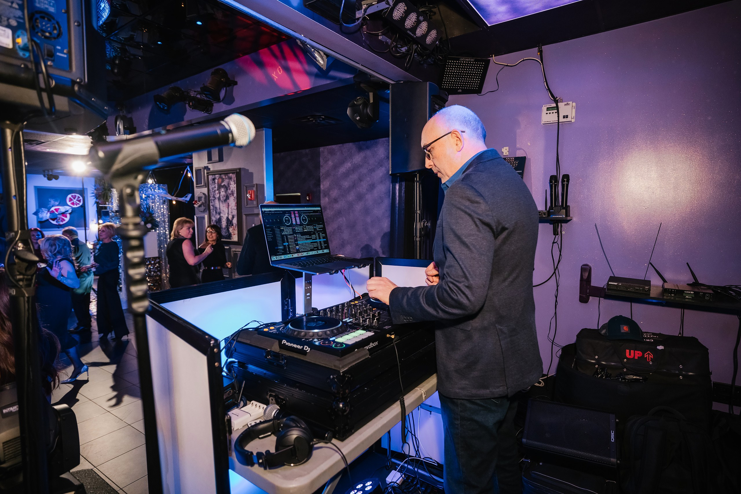 02.10.2024 Birthday Party. Wedding family event photographer in Chicago Nick Yushevich