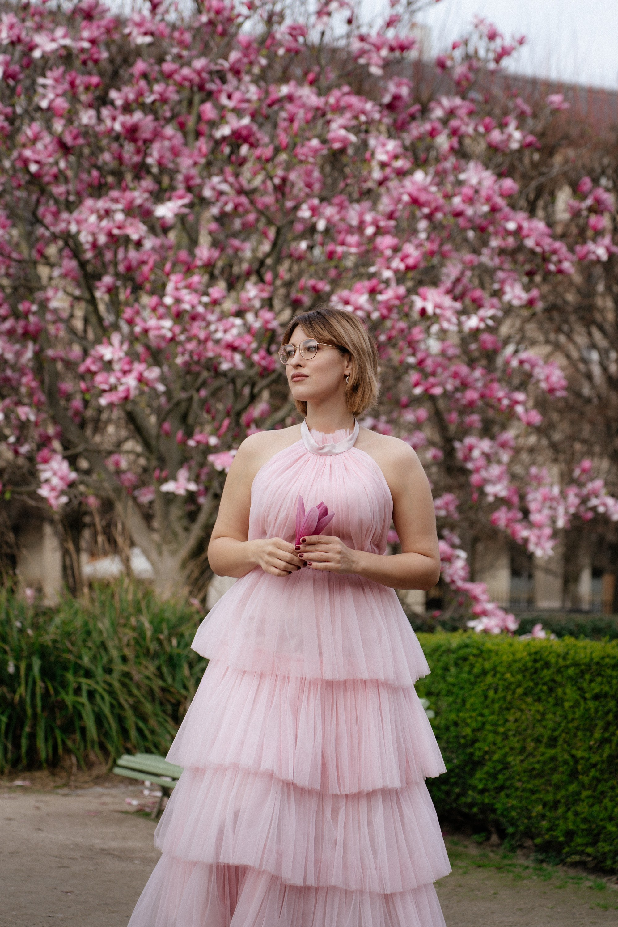 Solo Portrait Session: Magnolias. Paris Photographer & Videographer