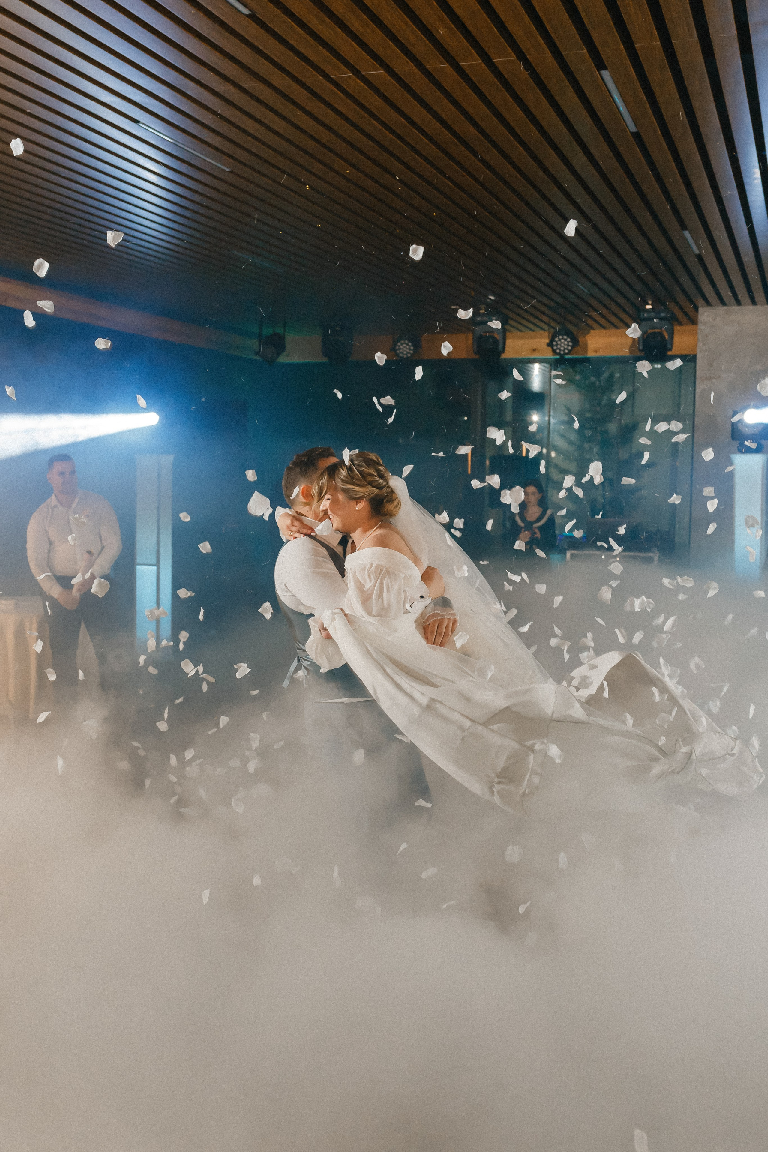 Viorel & Carolina. Standart Studio - Servicii foto video pentru nuntă în Moldova Chișinău