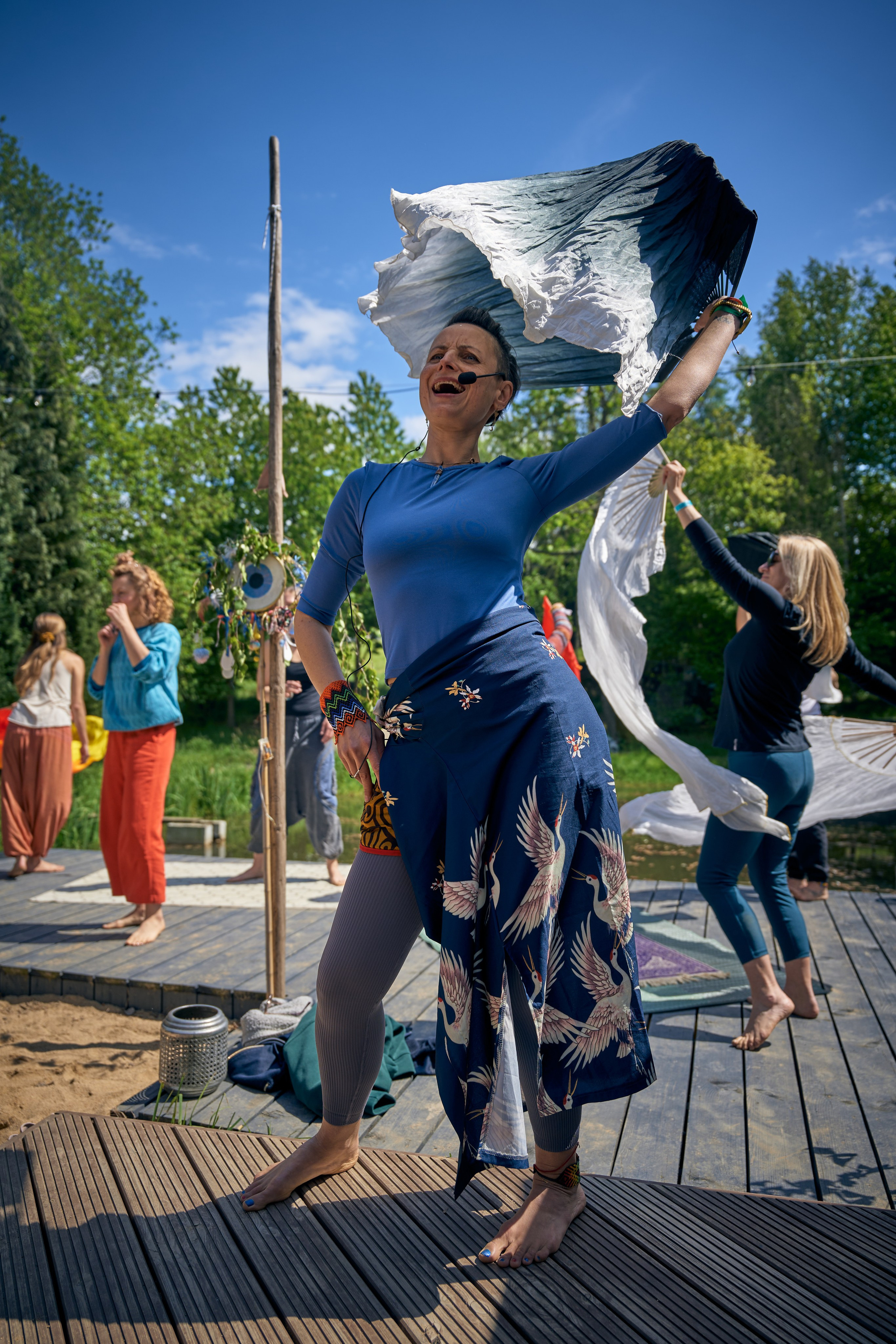 „Wachlarze na Plaży” - warsztat Nadii Szypiłow na Mikrofestiwalu „2uRodziny Turkusowej Wyspy”. Andriej Szypilow — Photography & Videography