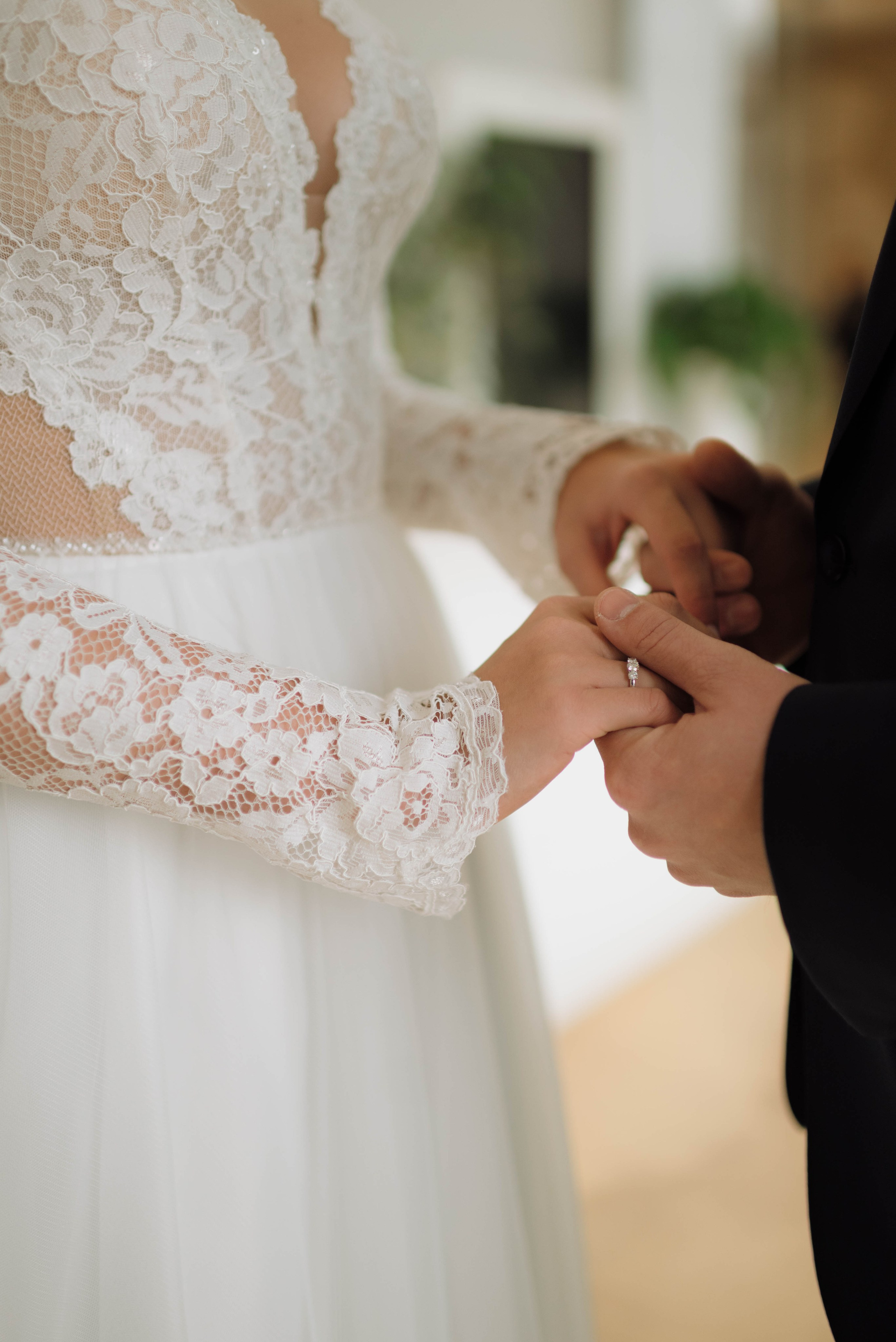 L|R. Maanukki photographer