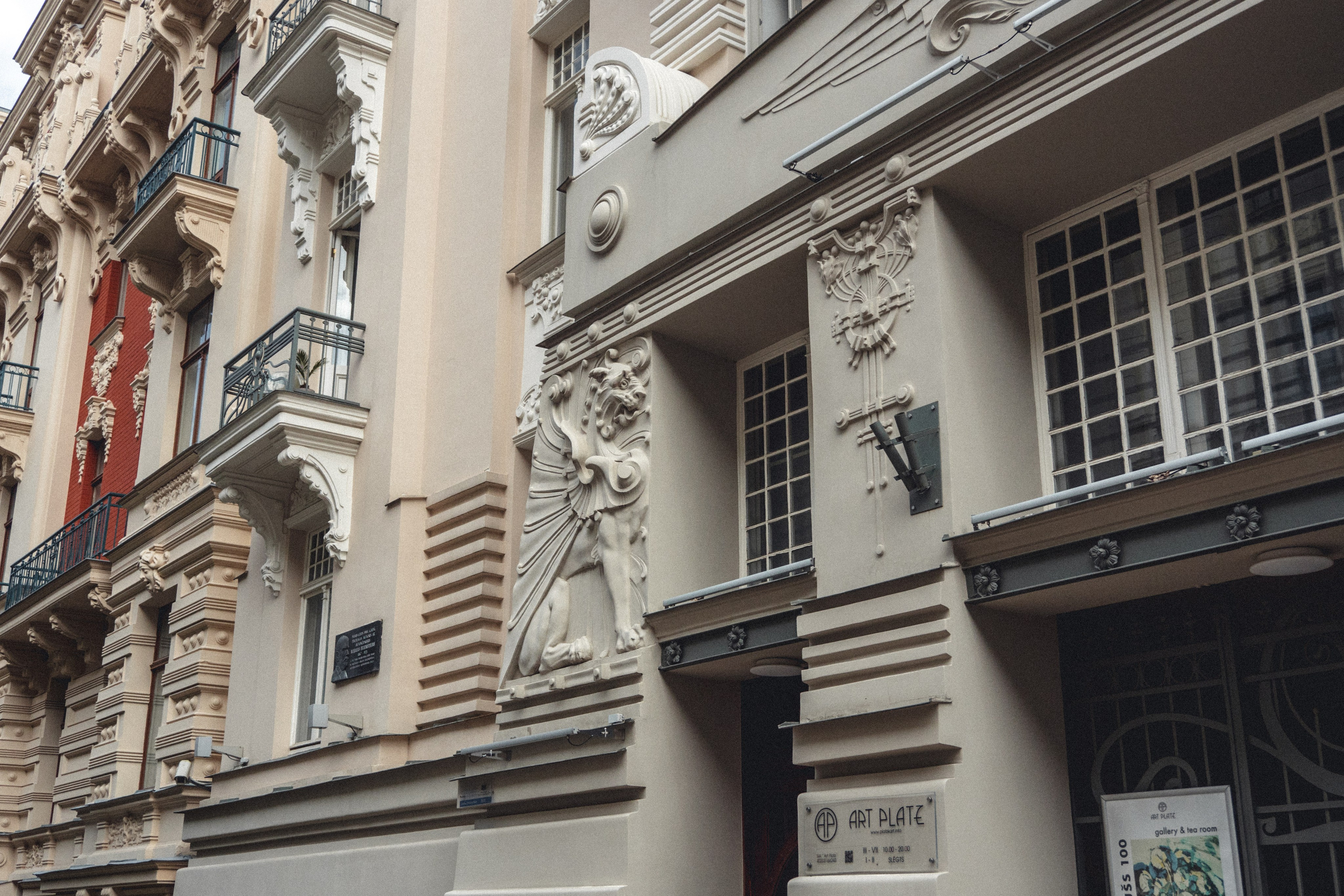 Voyage à Riga. Photographe sur Cote d’Azur. Portraits de familles, couples, enfants, événements