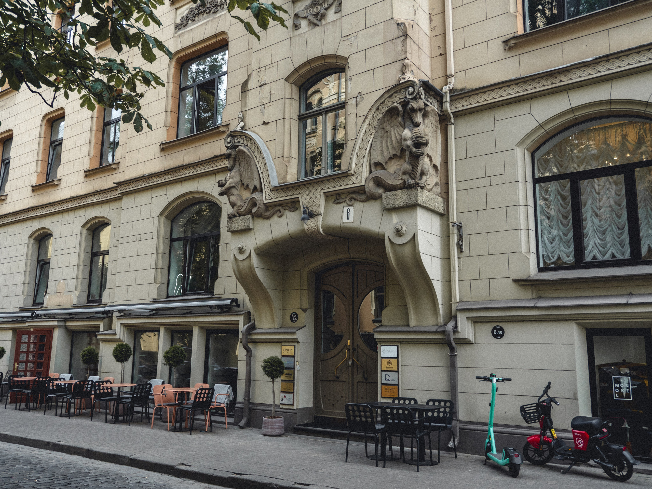 Voyage à Riga. Photographe sur Cote d’Azur. Portraits de familles, couples, enfants, événements