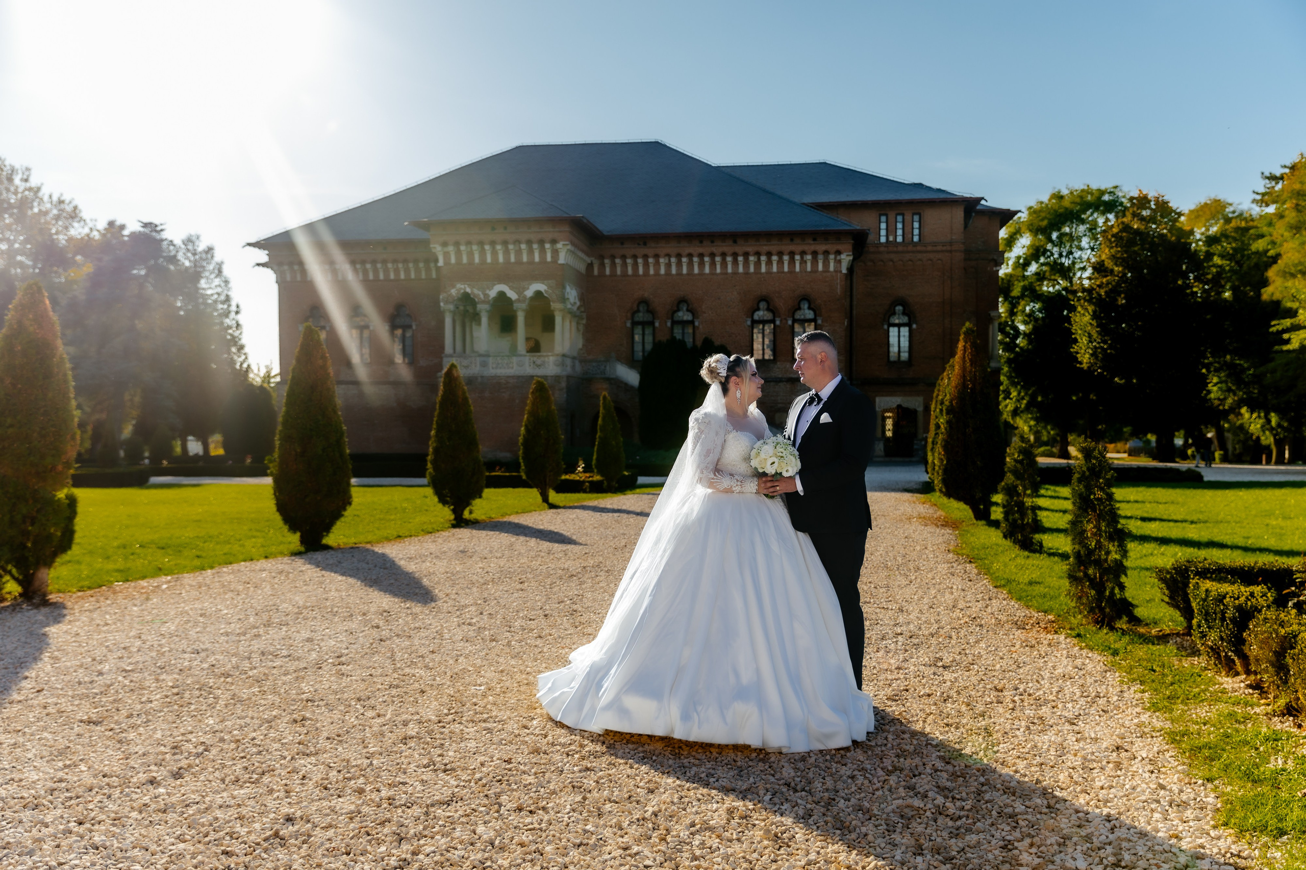 Gabriela & Alin - Trash The Dress - Palatul Mogoșoaia. Fotograf Profesionist Pitesti-Bucuresti| Mircea Seinea