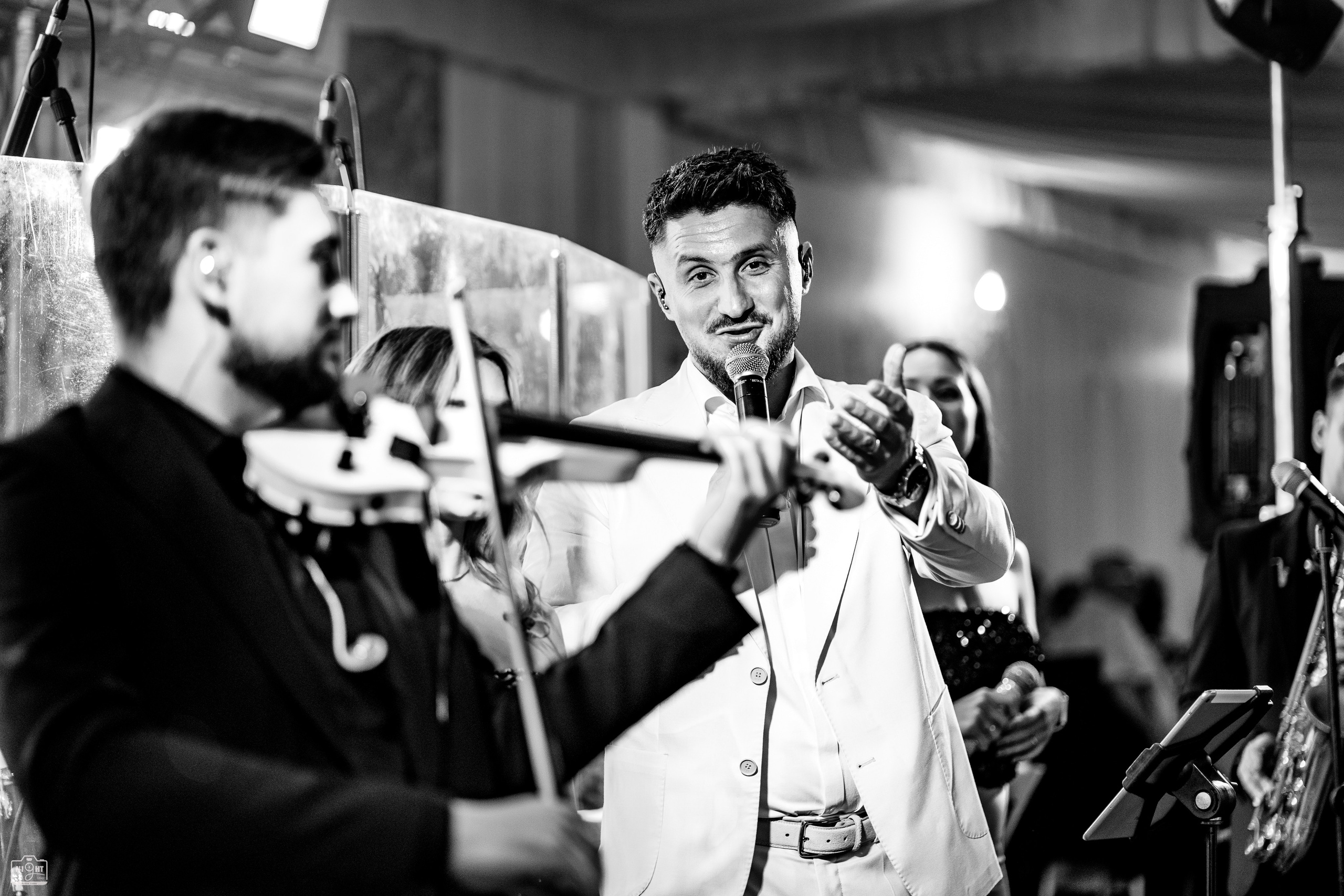 Iulian Arsinte | Fotograf Nunta | R+G. Iulian Arsinte - Fotograf de Nunta - Neamt, Bacau, Suceava, Iasi