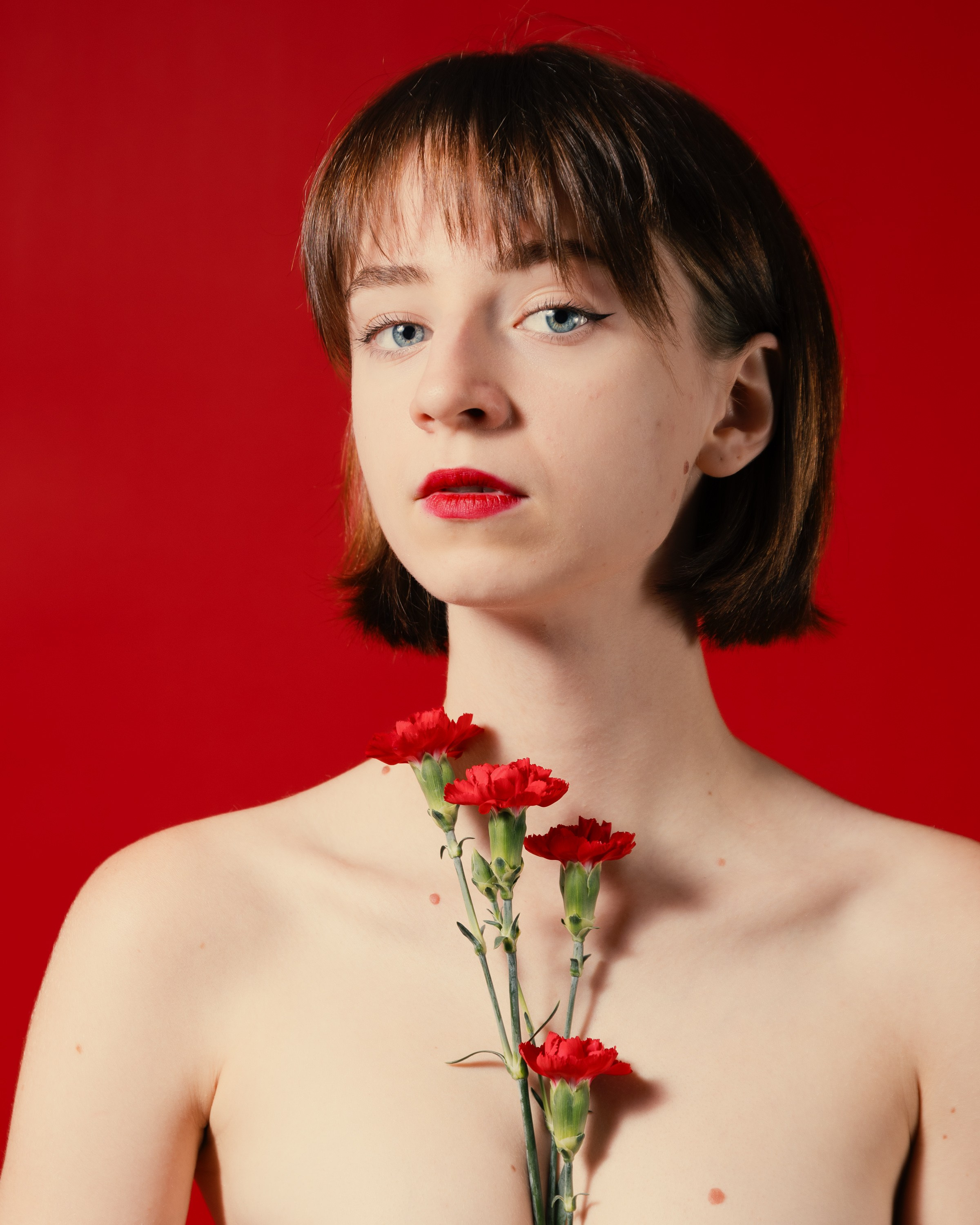 Red. Vladimir Ustinov