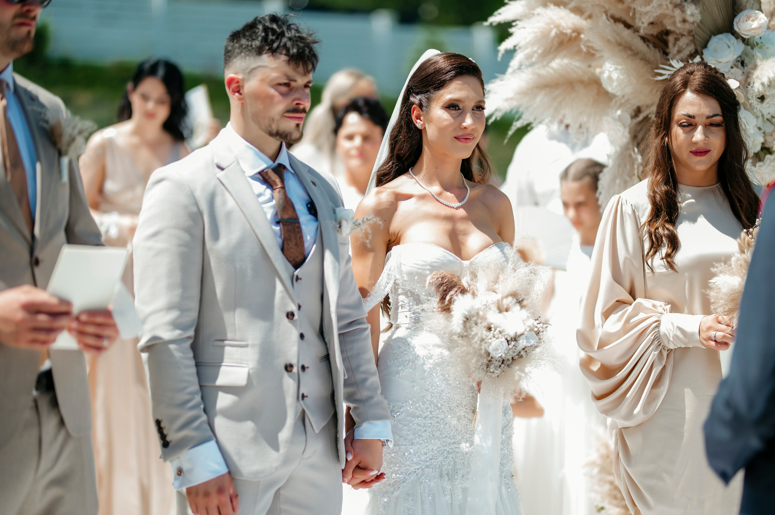 Larisa & Cosmin. Fotograf si Videograf | Nuntă-Botez