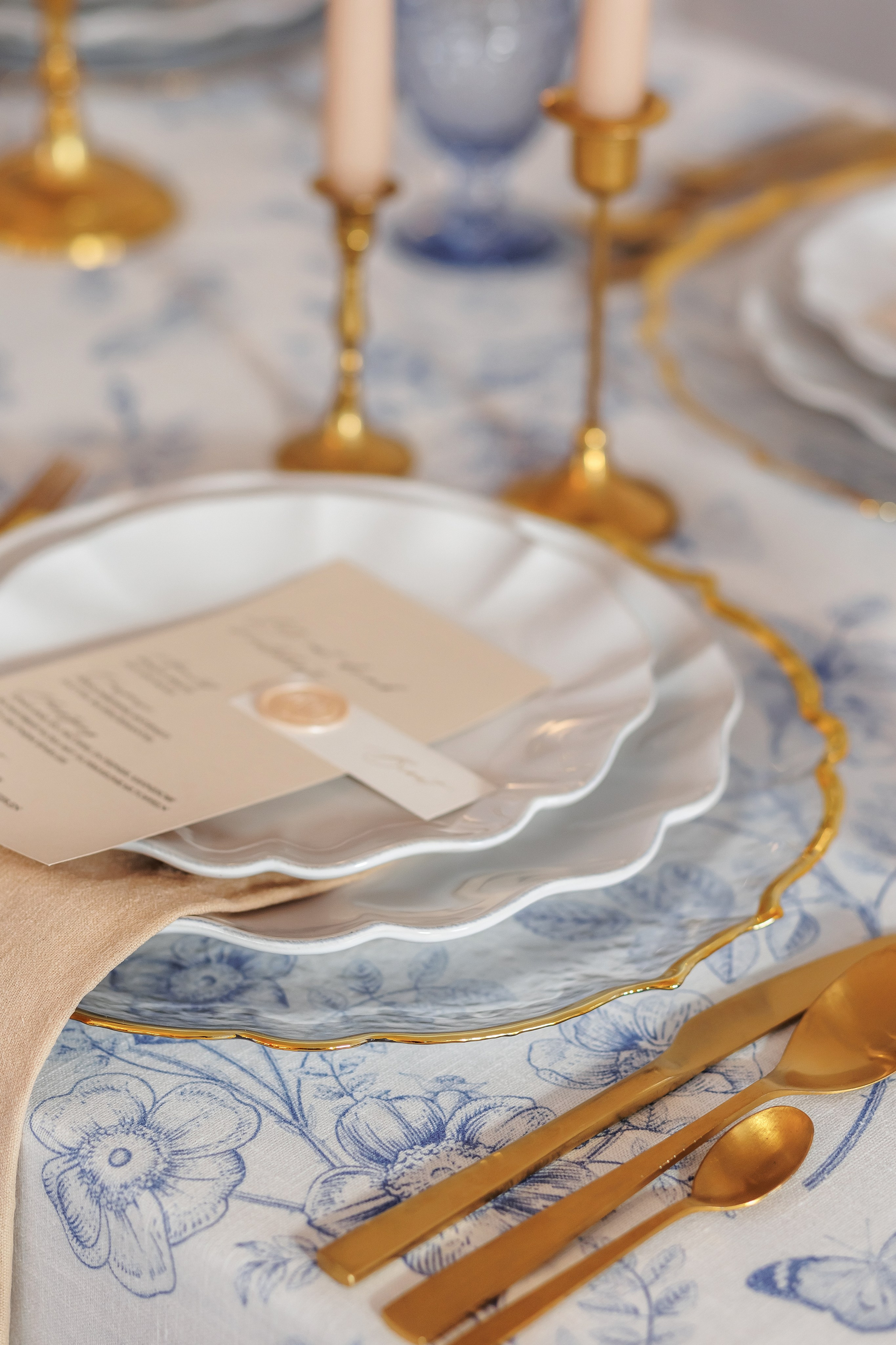 Märchenhafte Hochzeit in der Villa Schützenhof. Hochzeitsfotografie in Berlin Nataliia Schütze