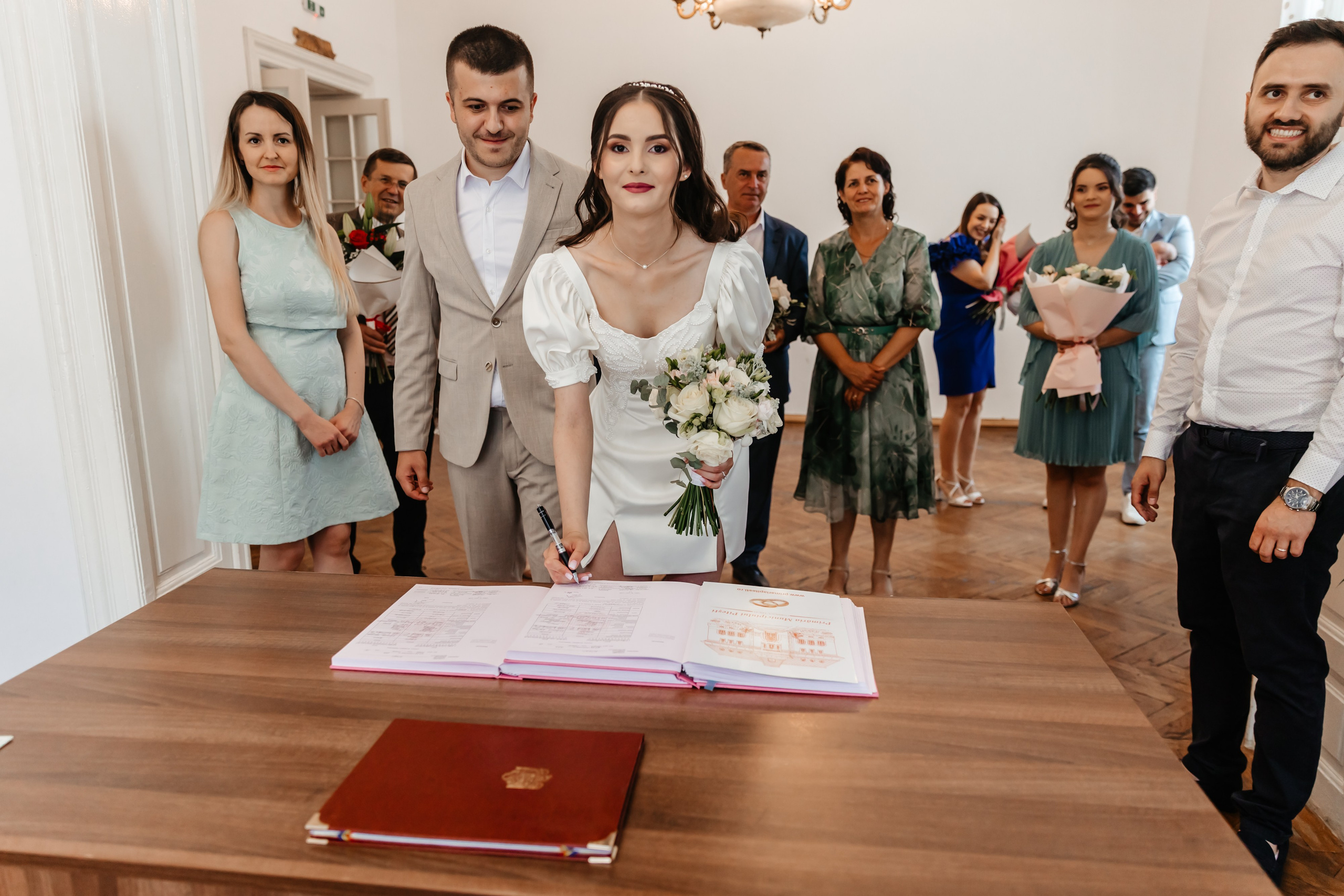 Ramona & Marius - Civil Wedding - Pitești. Fotograf Profesionist Pitesti-Bucuresti| Mircea Seinea