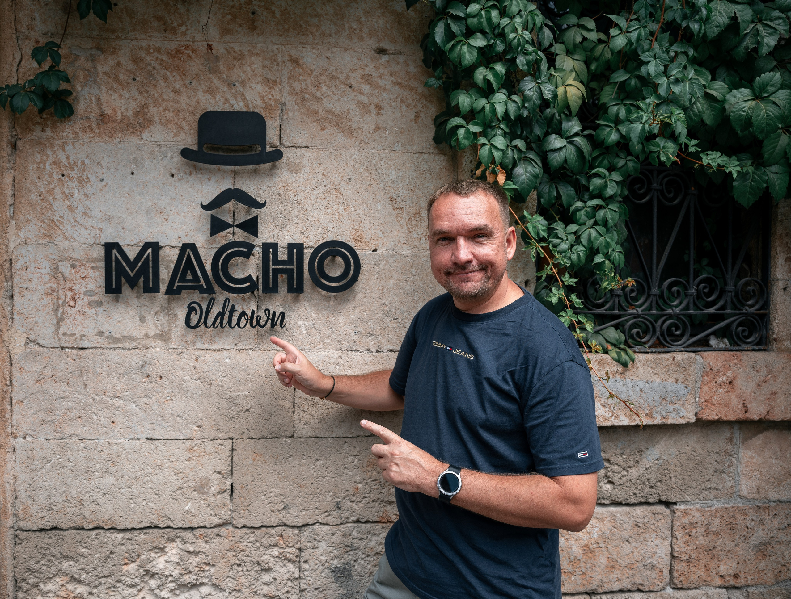 ANDREI. UNRATED PHOTO