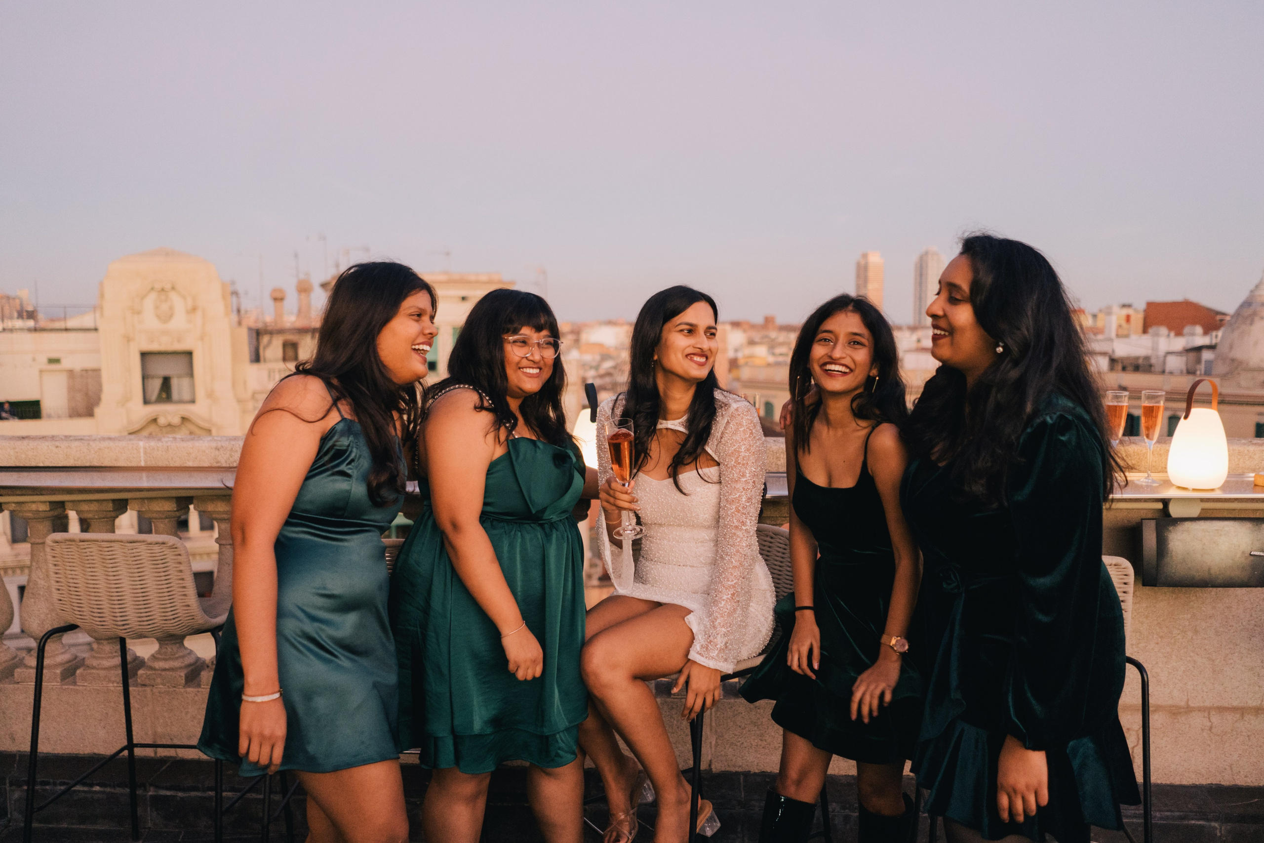 Girls in BCN. Photographer Kristina Dorina