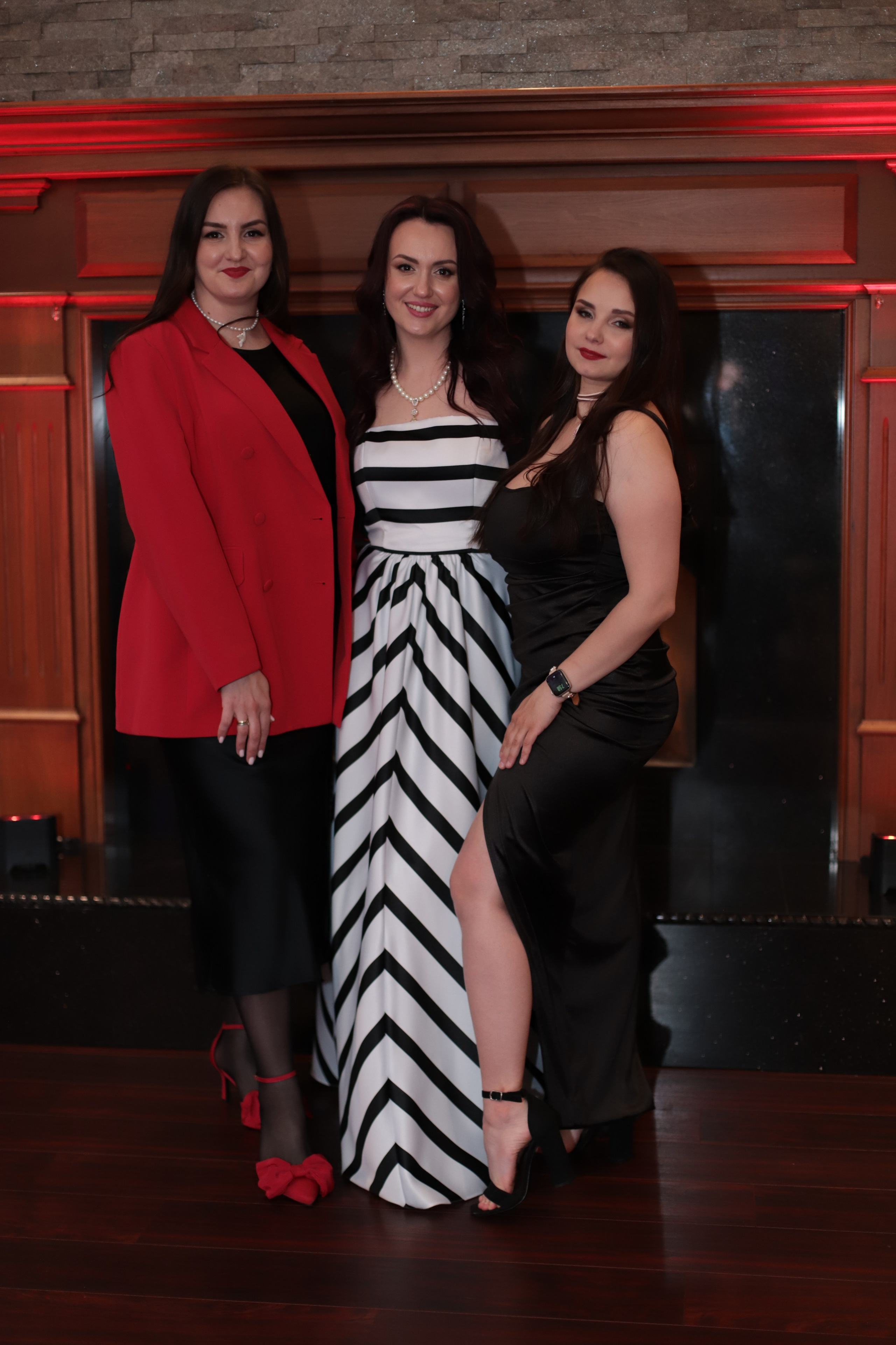 Volodimir HB. VALERIIA VIUNOVA individual shooting\love story\event\brand