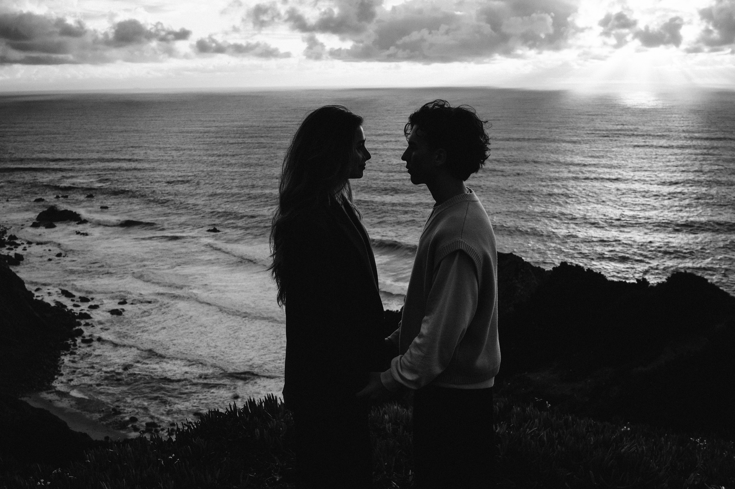 Praia da Ursa – ședință foto de cuplu într-un loc magic din Portugalia. Valentin Melen — wedding photographer