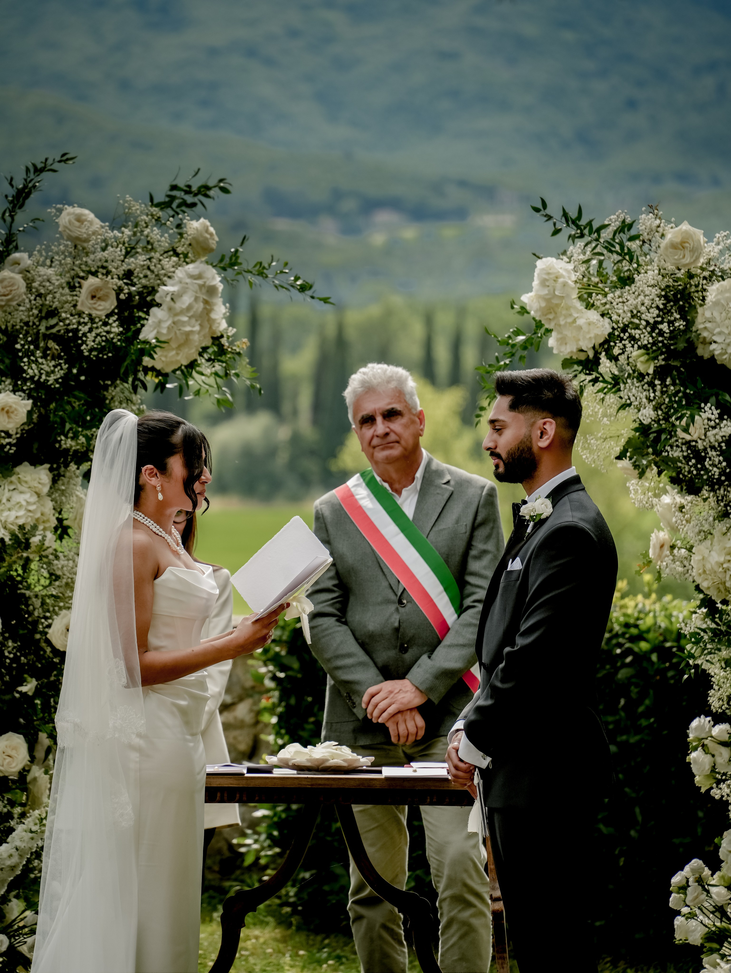 Indian Wedding in Tuscany. Stefano Passerini Editorial Wedding Photographer in Italy