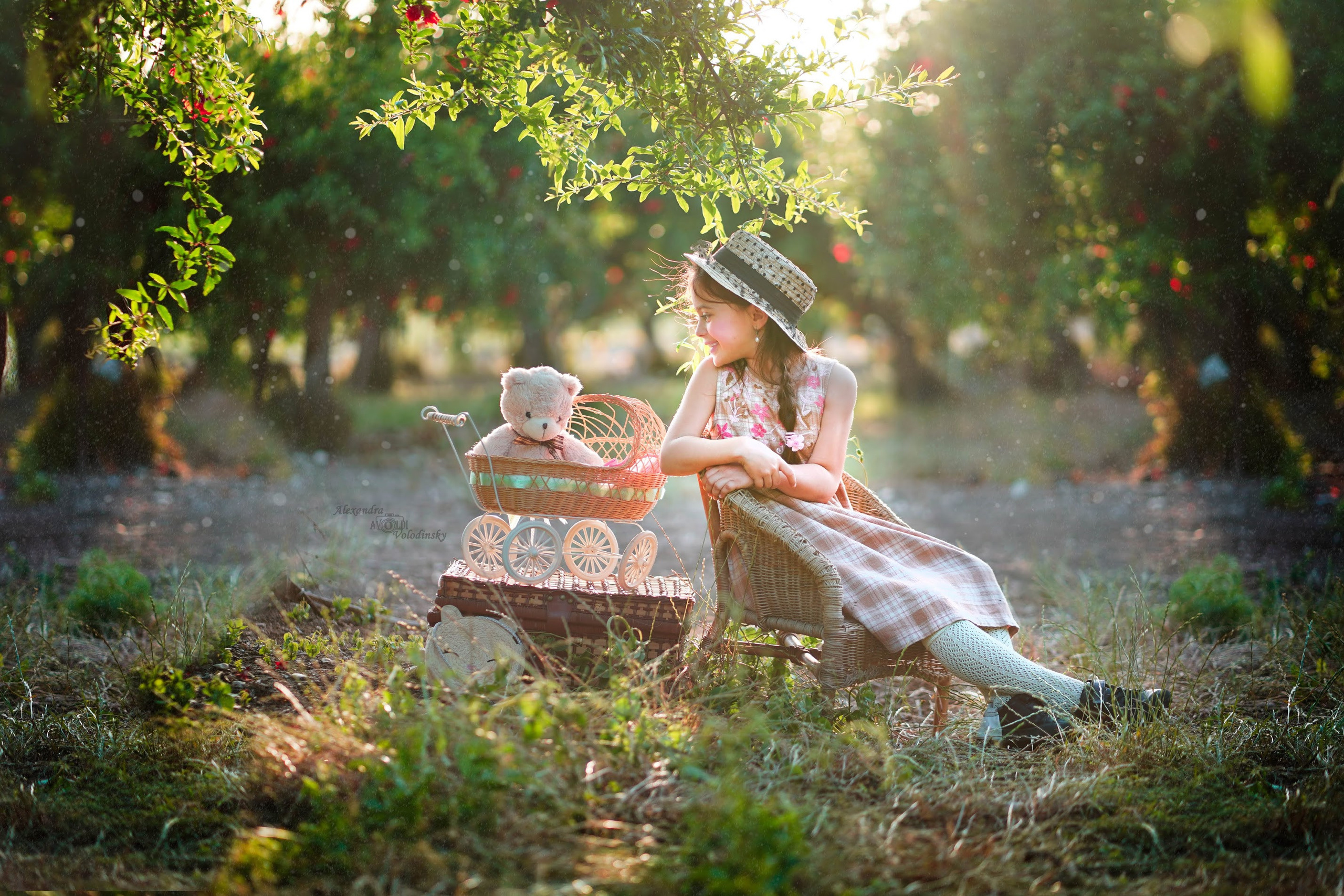 אלכסנדרה — צלמת מקצועית של משפחה, ילדים, אופנה וסרטוני תדמית