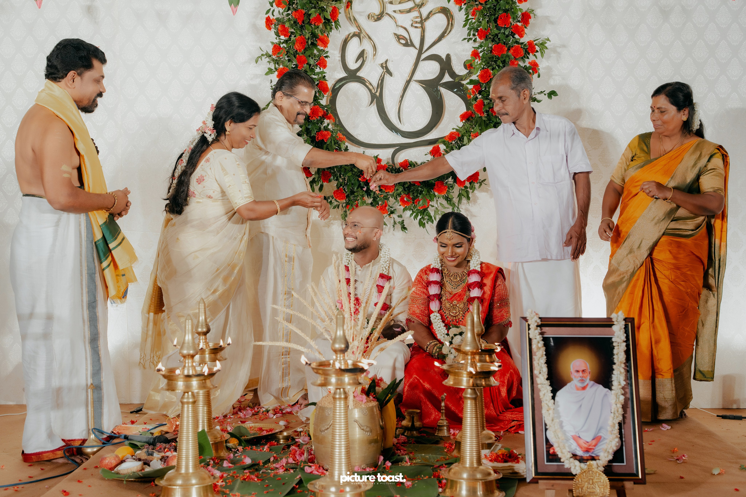 Traditional Kerala Hindu Wedding Ft. Anusree & Vishnu. Fine art Wedding Photographers in India & Canada