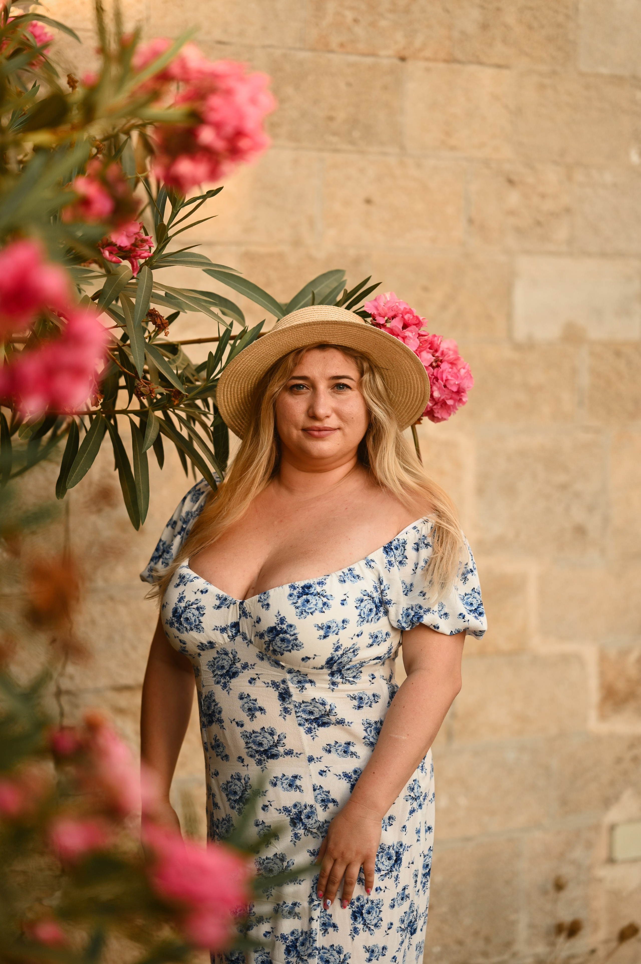 Solo woman photoshoot / портретная фотосессия для женщины Родос. Photographer in Rhodes Island