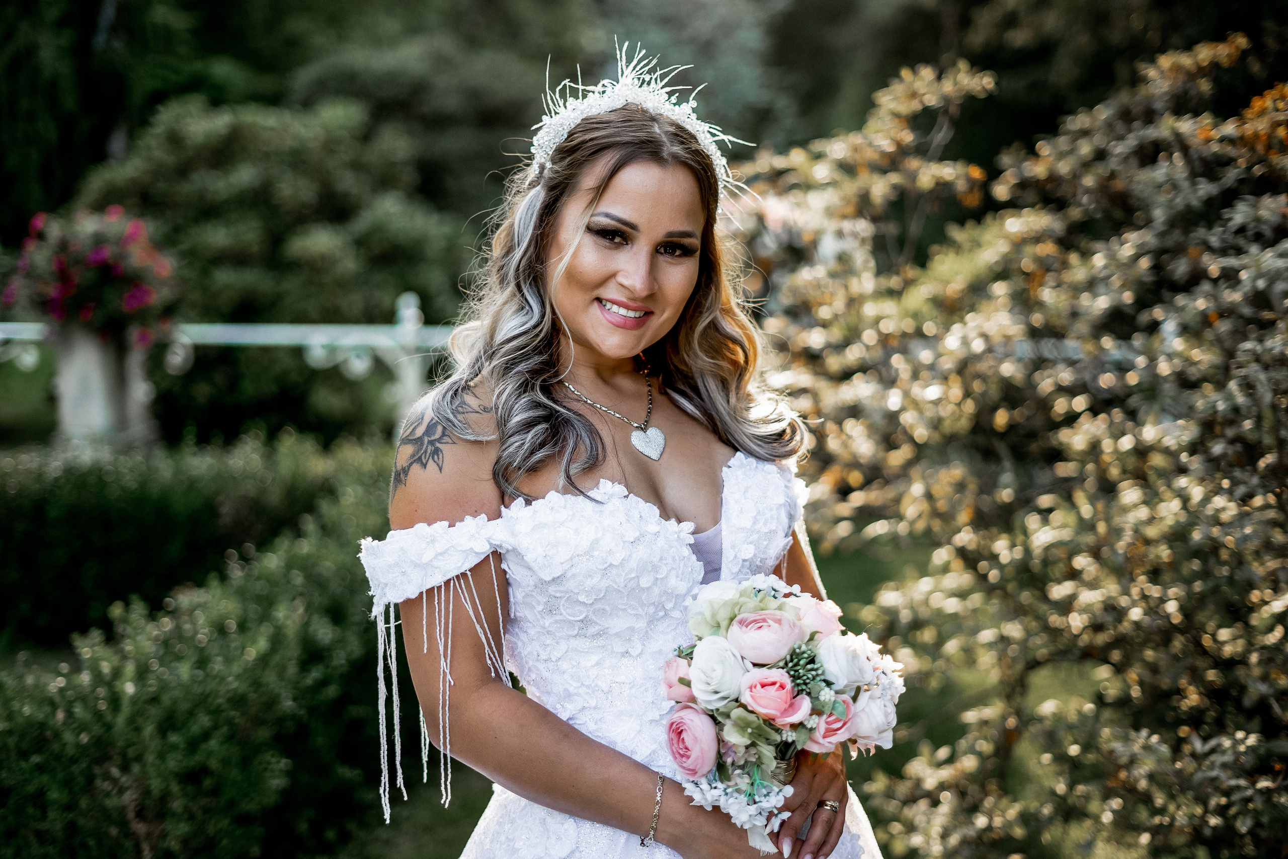 Pavel & Yveta. Svatební fotograf a kameraman v Česku a po celé Evropě — Teplice, Ústí nad Labem, Praha, Drážďany