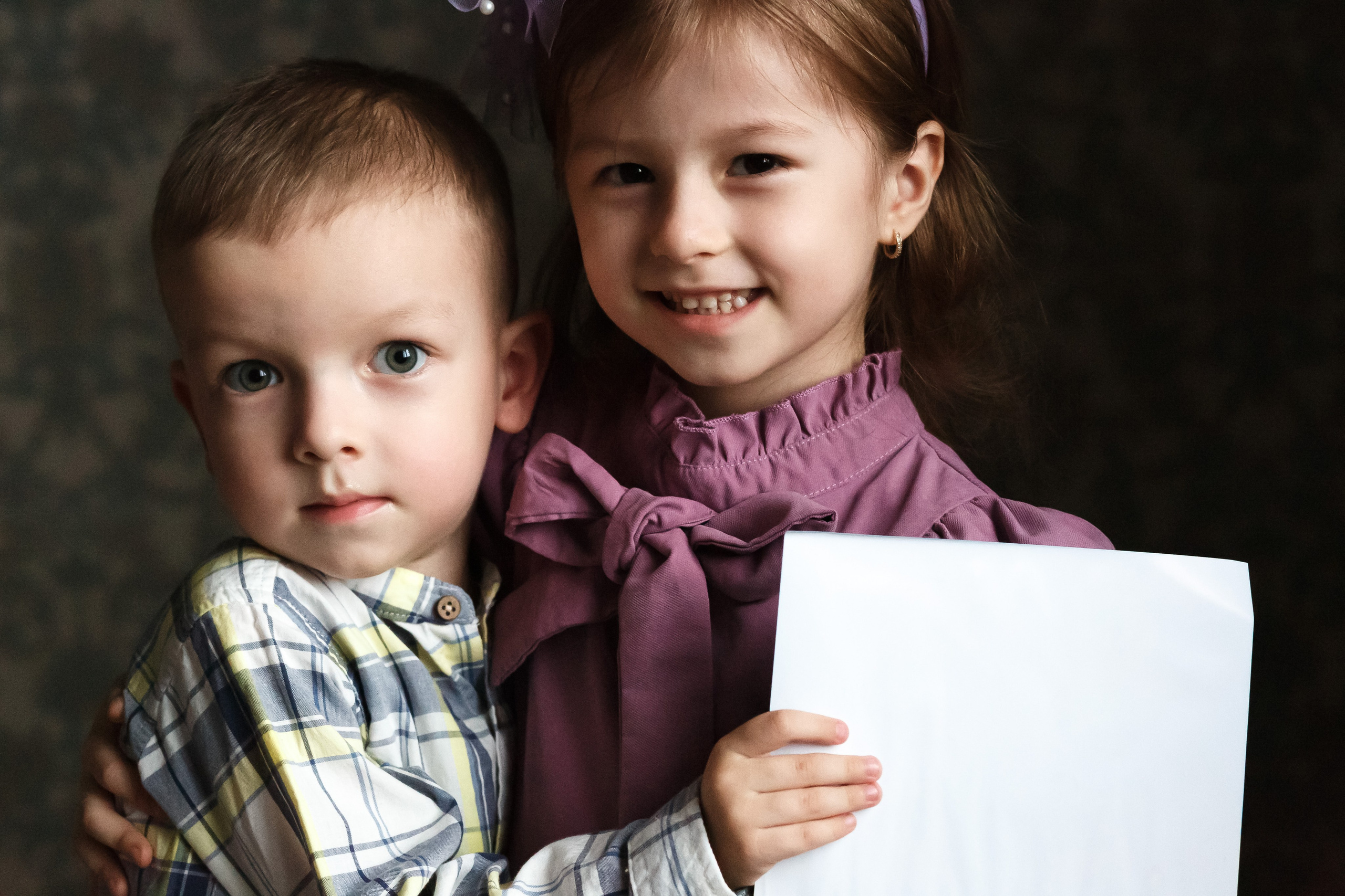 Двухстраничная виньетка с фотографиями всех учеников и классного руководителя.