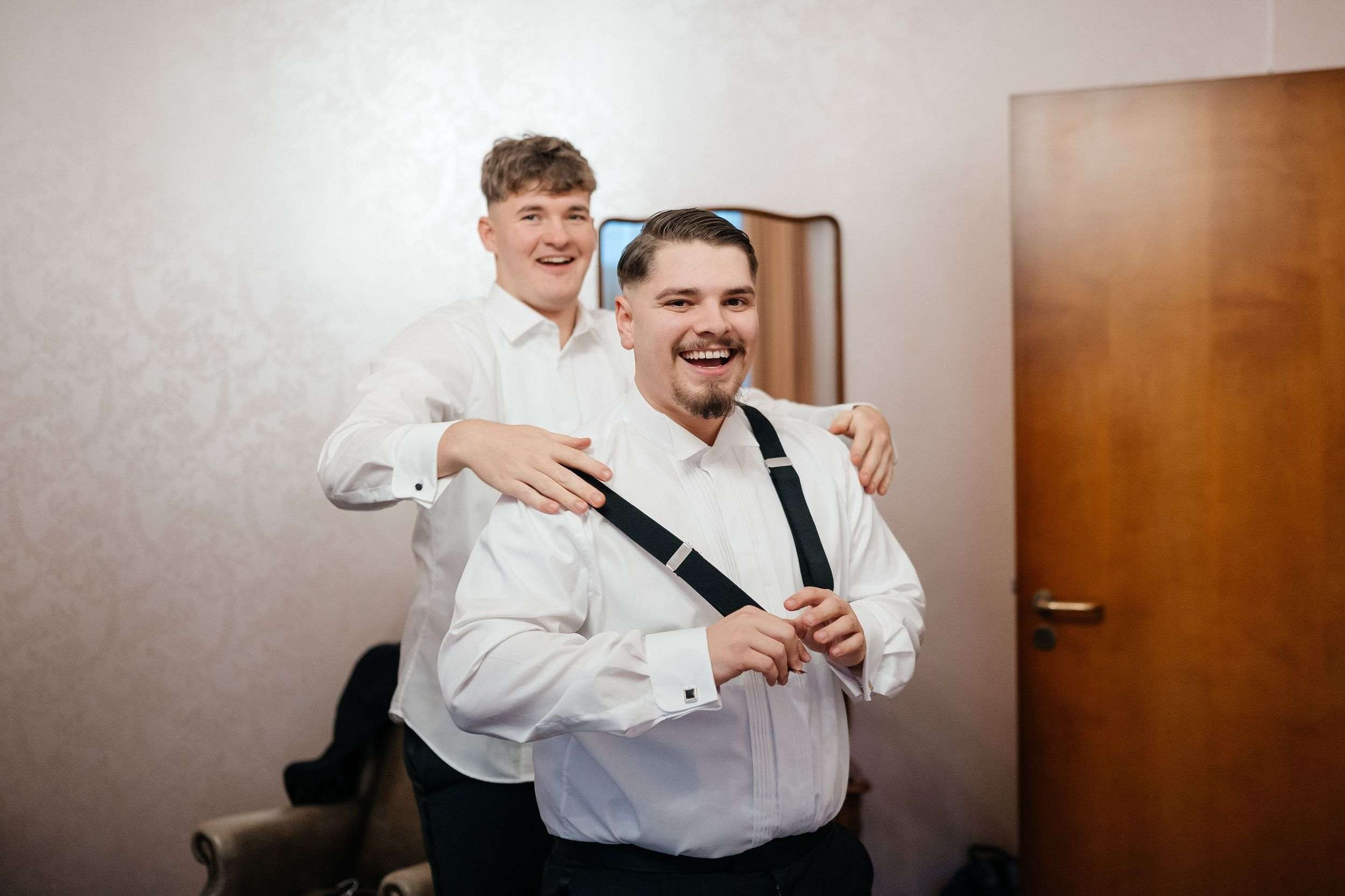 Civil Wedding in Frankfurt-Höchst. Wedding photographer & videographer Frankfurt | Denis Mirosnik