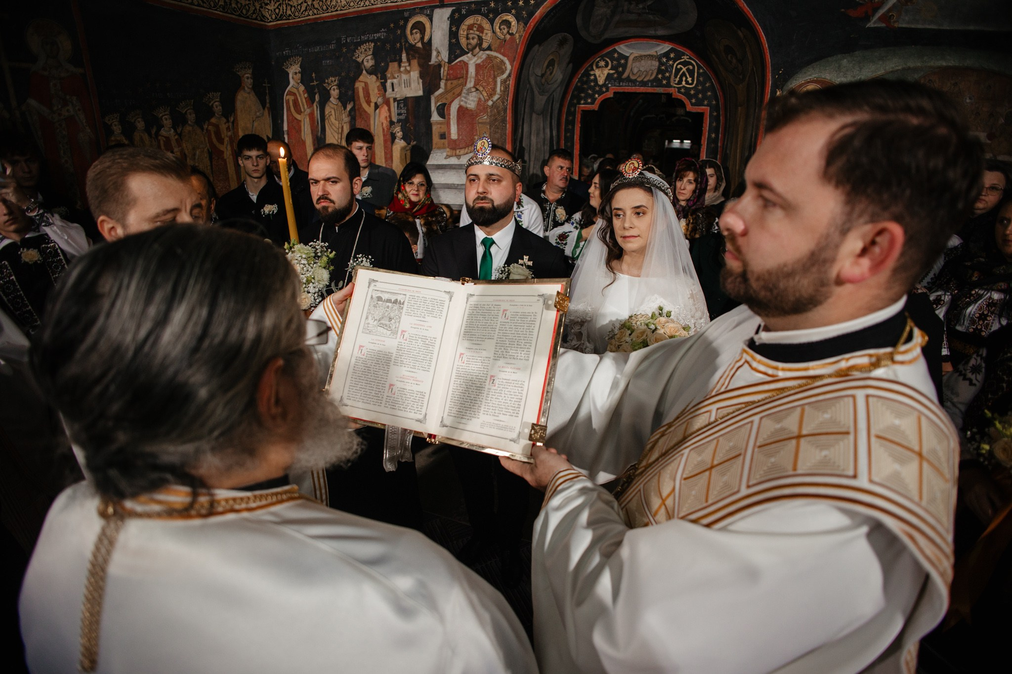 Nunta de Poveste la Sucevița: Cristi și Andreea. Servicii foto-video profesionale, pentru momente de neuitat