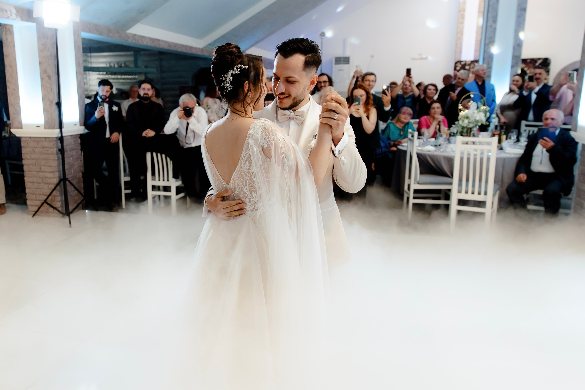 Ioana & Ionuț | Nuntă de poveste la Păstrăvăria Poiana din Mălini județul Suceava. Servicii foto-video profesionale, pentru momente de neuitat