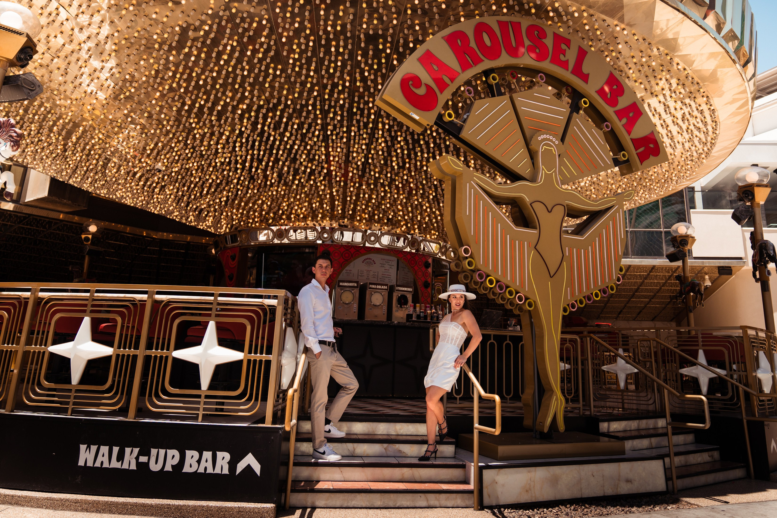 O&M. Wedding & elopement photographer Viktoriya Kravtsov. Las Vegas