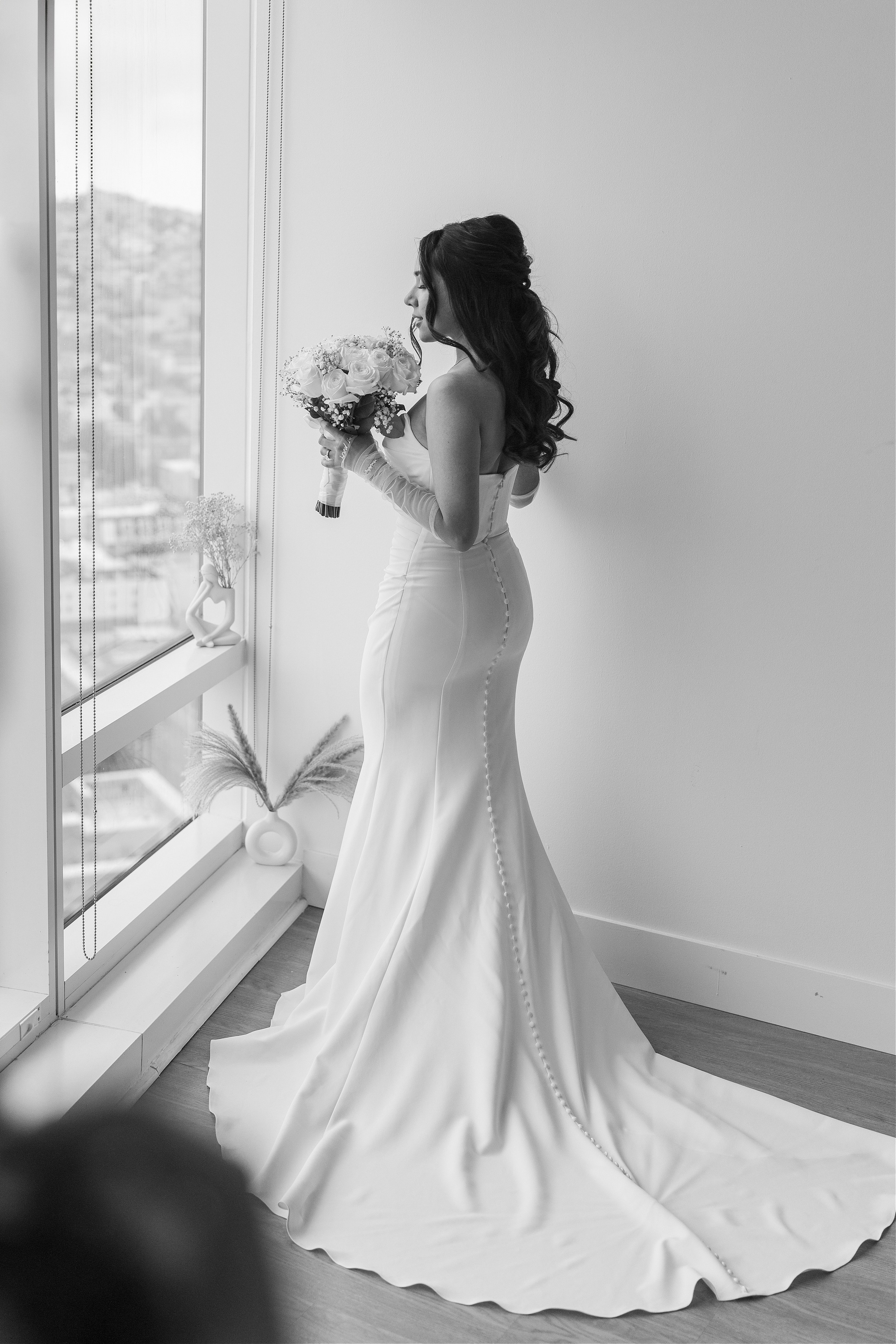 San Francisco City Hall Wedding. Wedding Photography & Videography Team in California, Los Angeles, San Francisco, San Diego and Travel