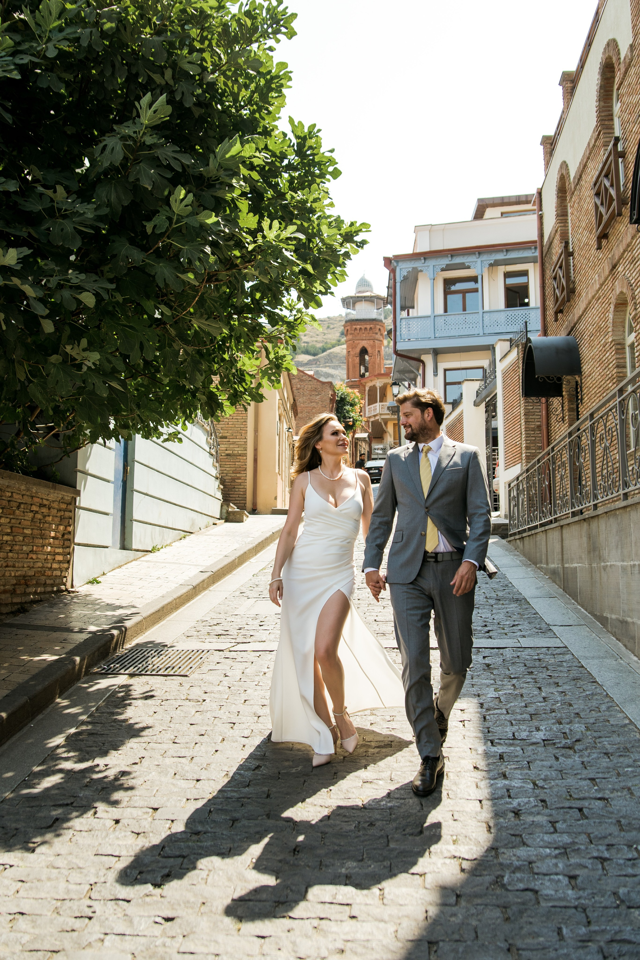 Свадебная пара из Англии и России в Тбилиси. Свадебные фотографы в Грузии, Армении. Макс Коваленко и Лара Татосян. Свадебный видеограф