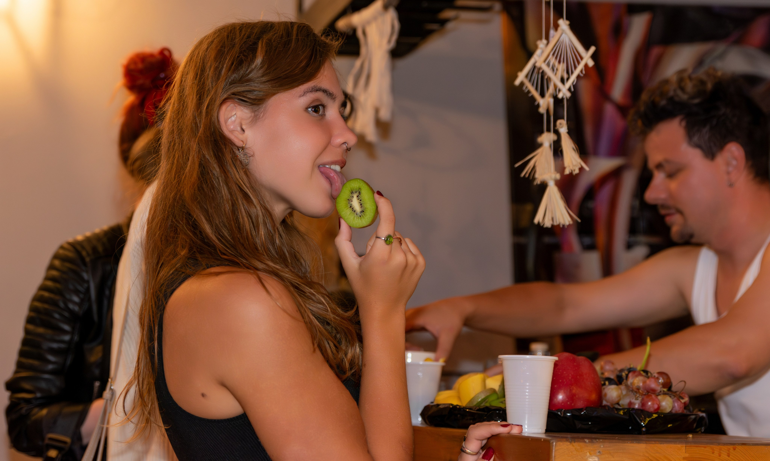 Репортажно фотографисање са отварања ТАТТО РОИ-а у Новом Саду, Србија. Викторија Федосеенко, фотограф у Србији