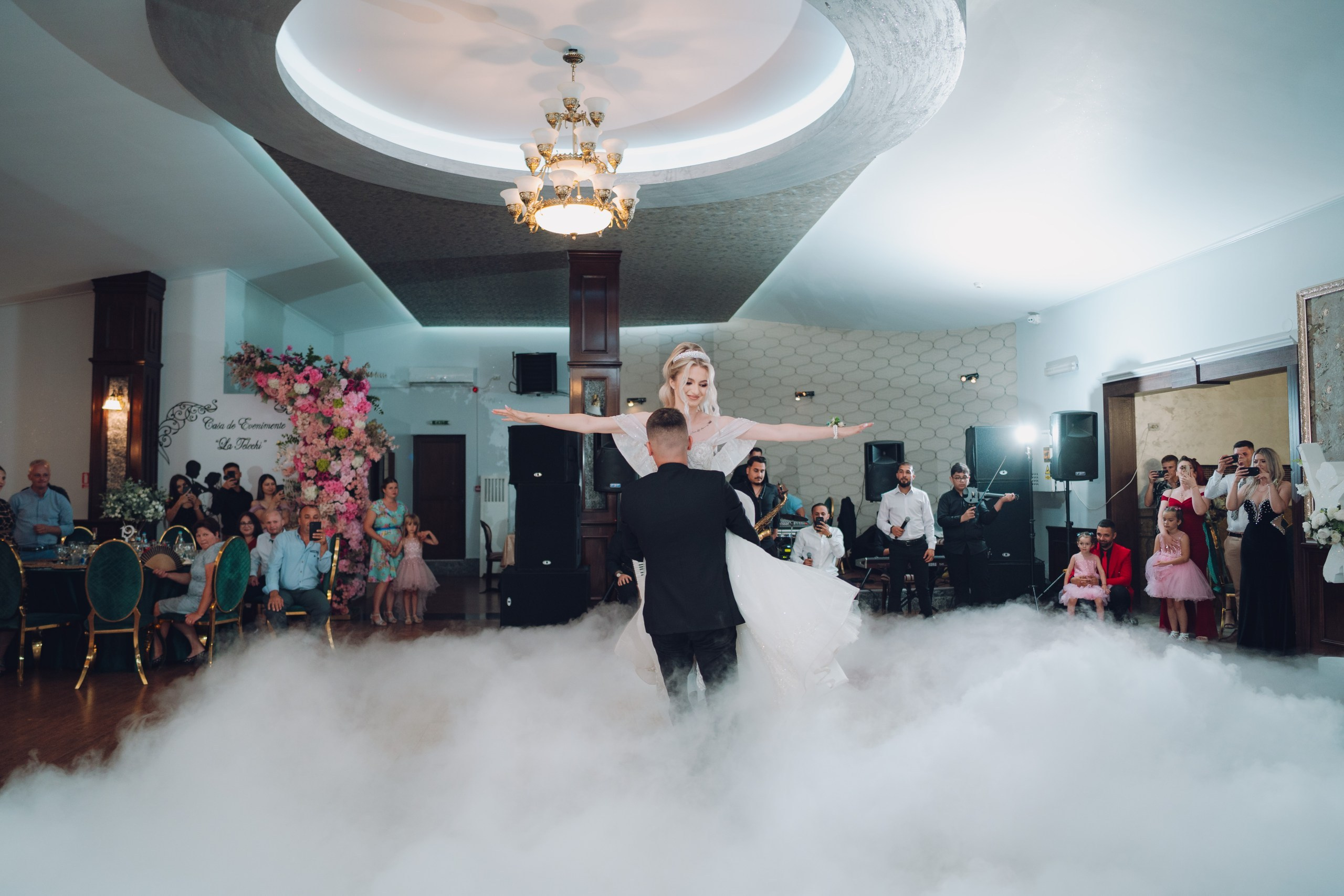 Anastasia & Paul. Ionut Cimpoes FOTOGRAF