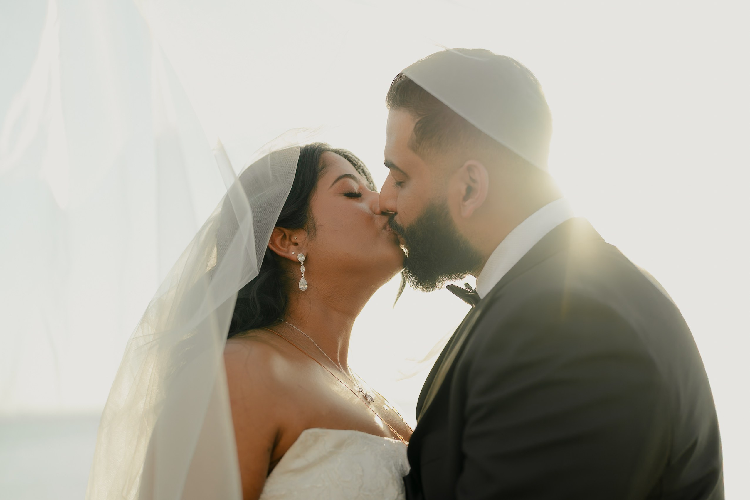 WEDDING PHOTO COLOR GRADING