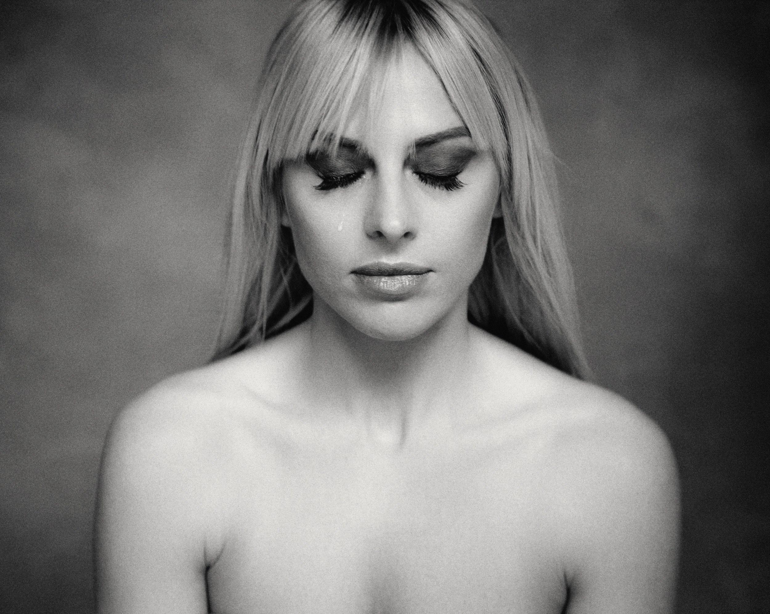 Women photography by Mischa Blank. Portrait photographer in Germany and all over Europe Mischa Blank