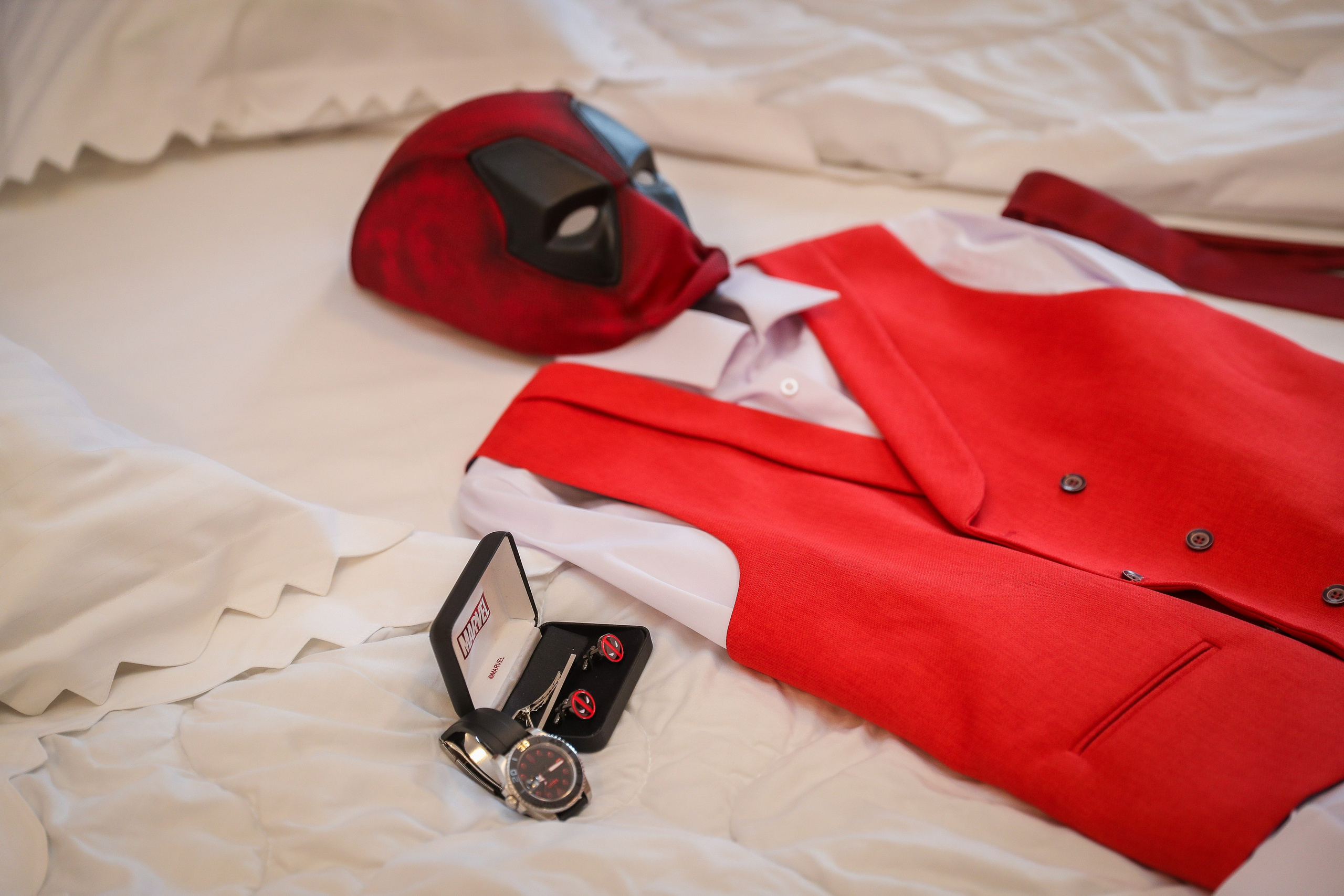 Orsi & Remus, eleganță în inima Transilvaniei. Rares Bucur is a professional wedding photographer based in Cluj-Napoca, Romania, specializing in wedding photography