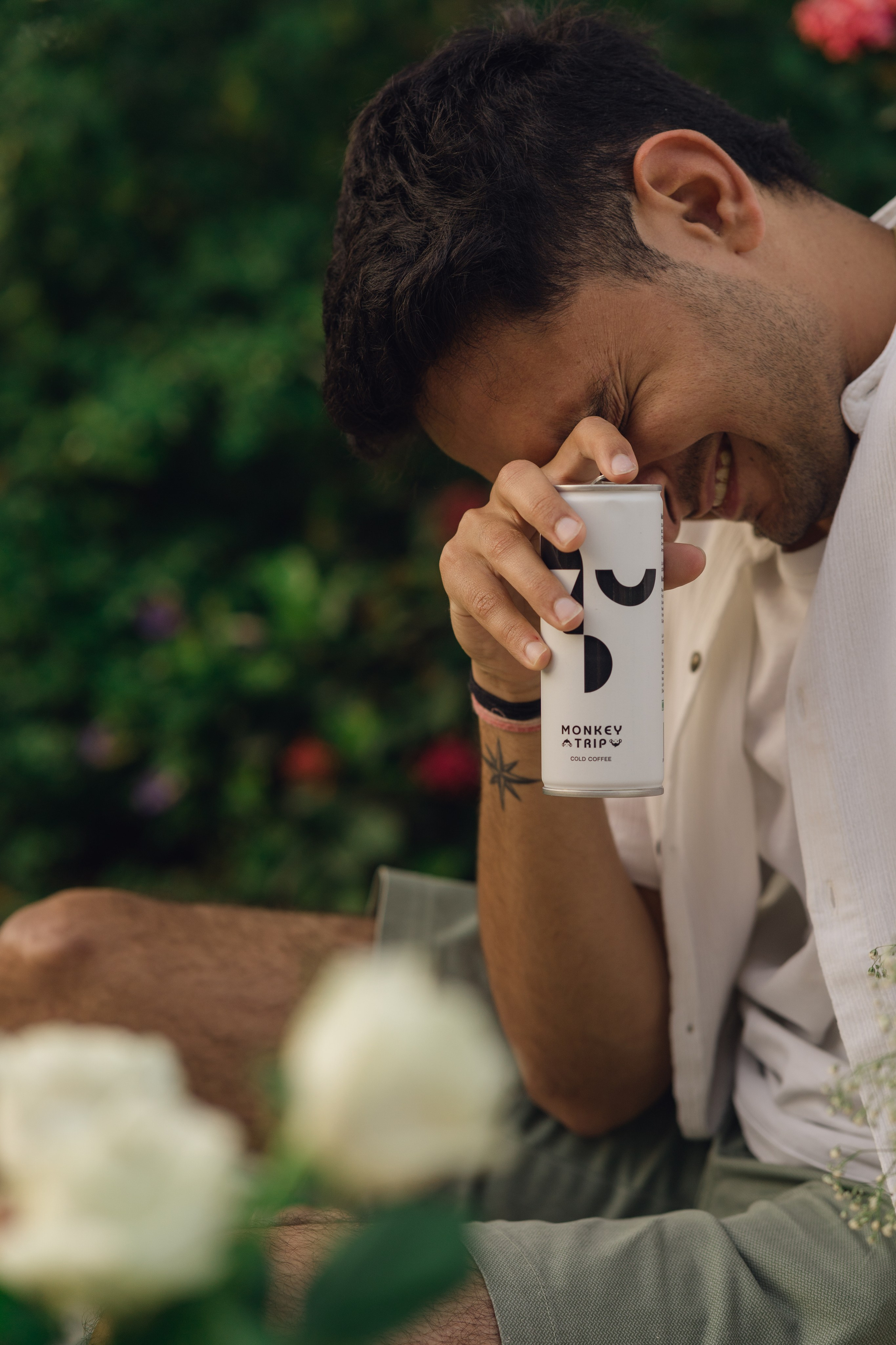 Product Styling for Monkeytrip beverage